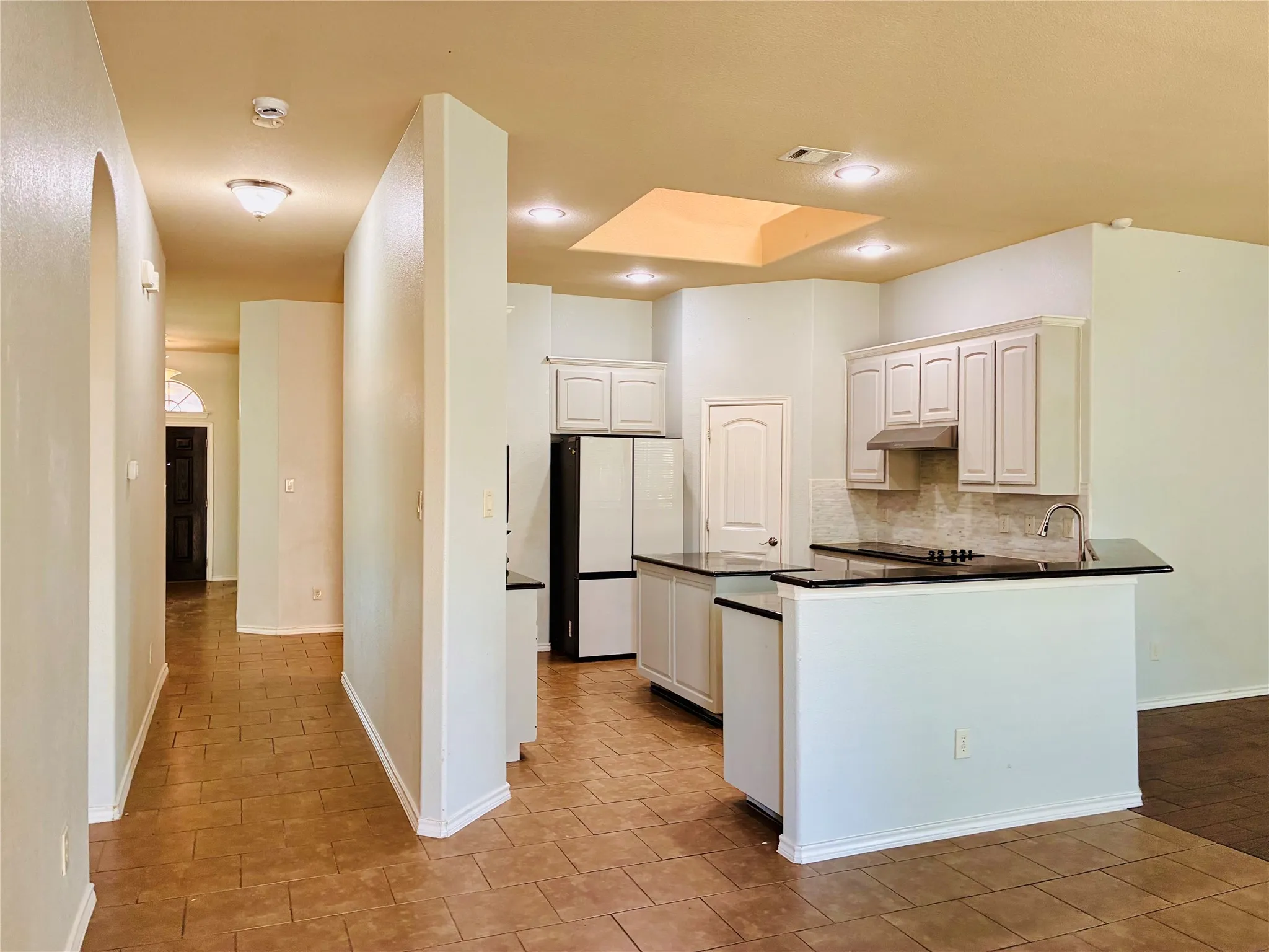 Single Family Residence For Sale in Parker County , 2229 Caroline Drive, Weatherford, Texas 76087, 4 Bedroom, 2 Bathroom, 2 Garage spaces, 2,410 Sqft, built in 2012, mls#21355729, Real Estate Agent in Weatherford, Homes For Sale in Parker county, Homes For Sale in Weatherford, Realtor in Weatherford Texas, Real Estate Brokerage Independent Realty Texas, Luminita Cordes Realtor
