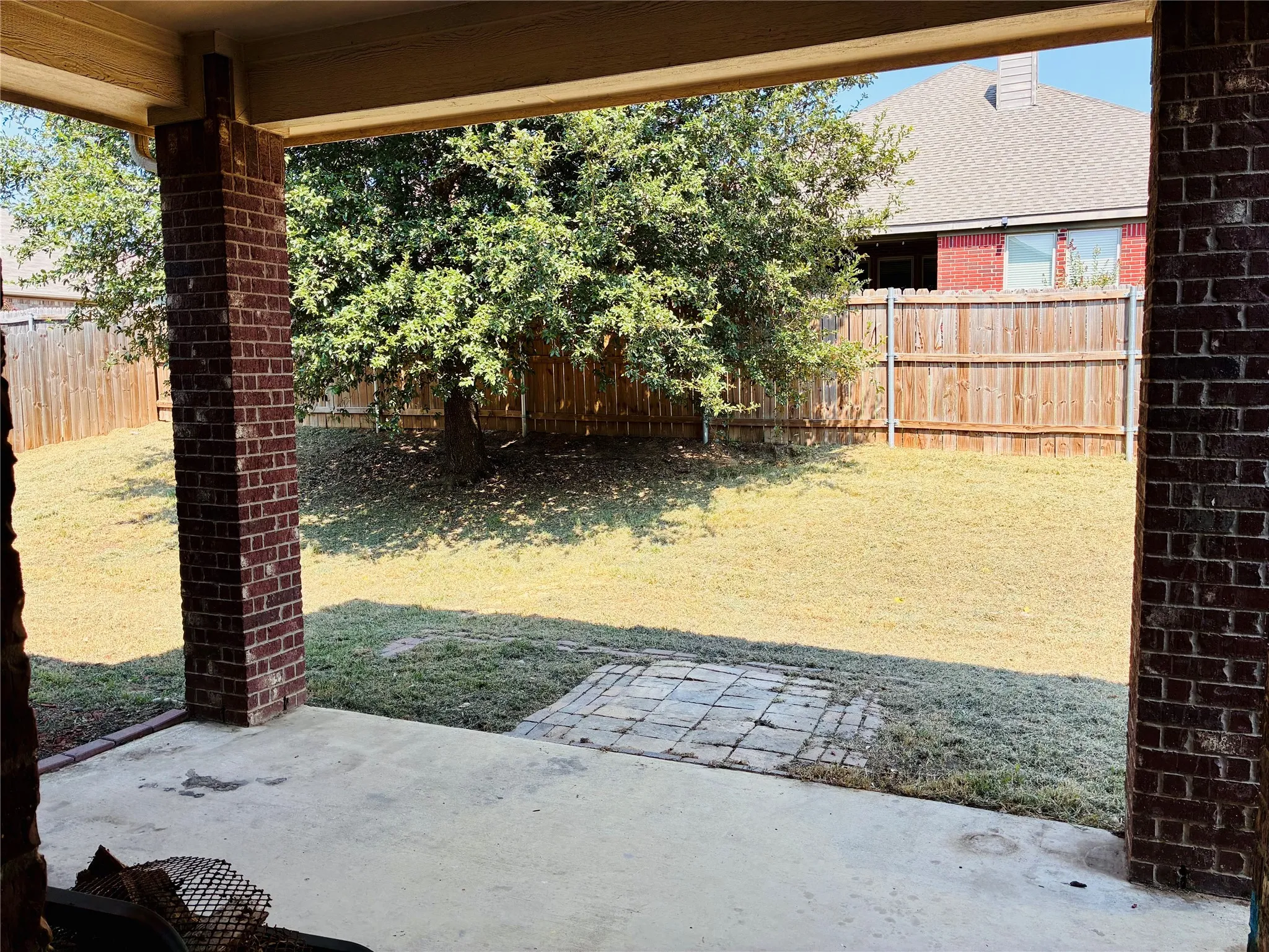 Single Family Residence For Sale in Parker County , 2229 Caroline Drive, Weatherford, Texas 76087, 4 Bedroom, 2 Bathroom, 2 Garage spaces, 2,410 Sqft, built in 2012, mls#21355729, Real Estate Agent in Weatherford, Homes For Sale in Parker county, Homes For Sale in Weatherford, Realtor in Weatherford Texas, Real Estate Brokerage Independent Realty Texas, Luminita Cordes Realtor