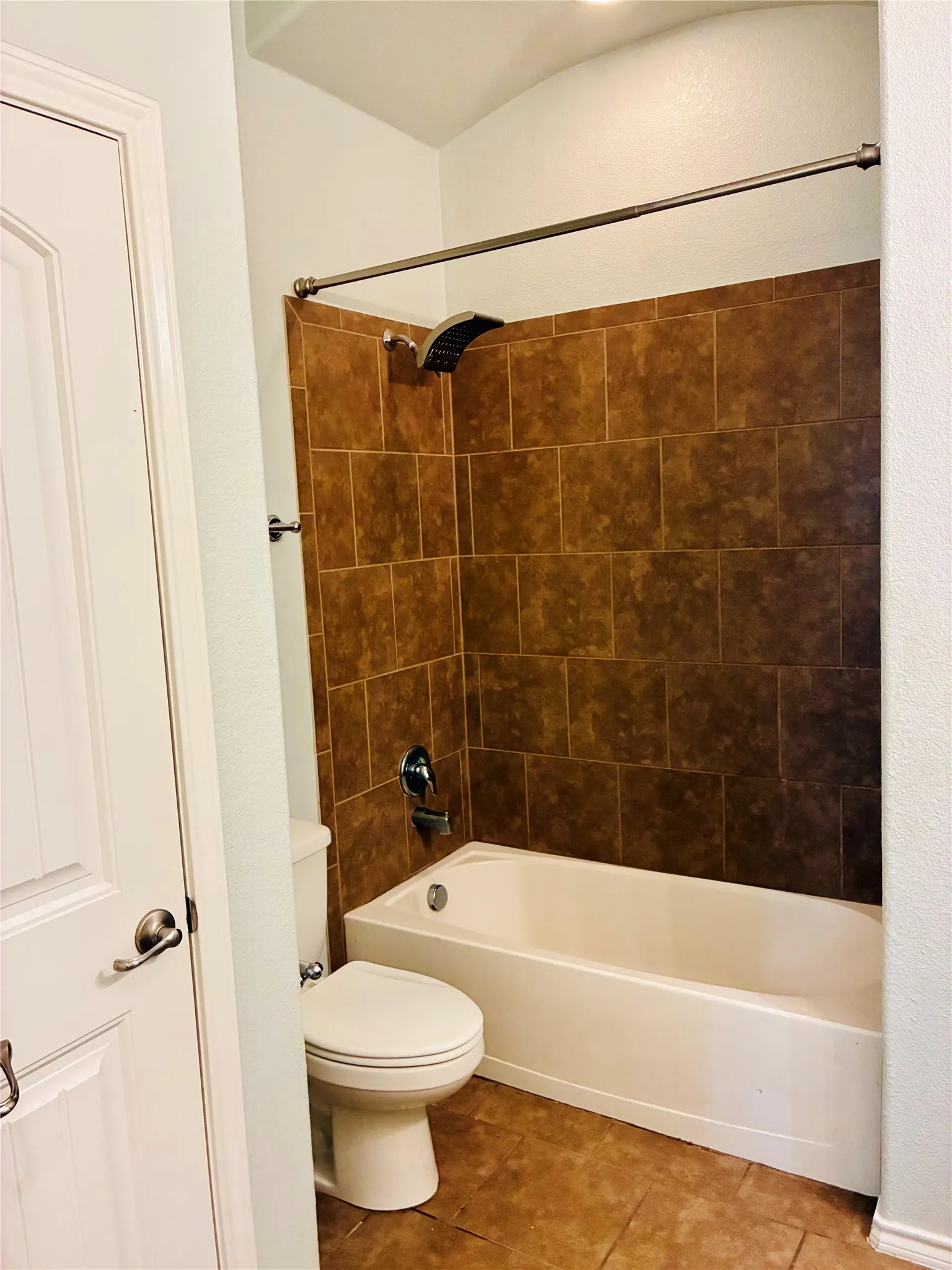Single Family Residence For Sale in Parker County , 2229 Caroline Drive, Weatherford, Texas 76087, 4 Bedroom, 2 Bathroom, 2 Garage spaces, 2,410 Sqft, built in 2012, mls#21355729, Real Estate Agent in Weatherford, Homes For Sale in Parker county, Homes For Sale in Weatherford, Realtor in Weatherford Texas, Real Estate Brokerage Independent Realty Texas, Luminita Cordes Realtor