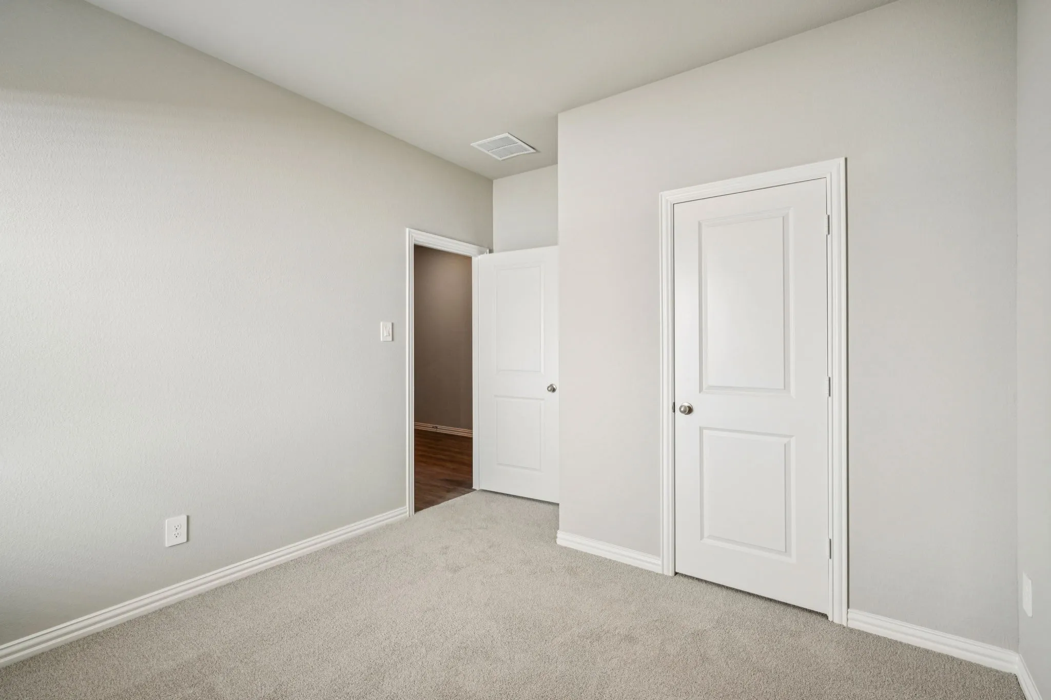 Photo is not of the actual home, but is an inspirational photo of builder’s model home and may depict options, furnishings, and/or decorator features that are not included.