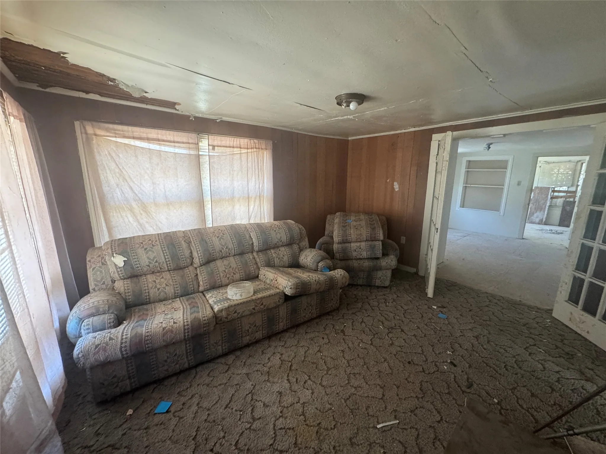 Single Family Residence For Sale in Mc Lennan County , 1500 E Calhoun Avenue, Waco, Texas 76704, 3 Bedroom, 1 Bathroom, Garage spaces, 912 Sqft, built in 1925, mls#21358692, Real Estate Agent in Waco, Homes For Sale in Mc Lennan county, Homes For Sale in Waco, Realtor in Waco Texas, Real Estate Brokerage Independent Realty Texas, Luminita Cordes Realtor