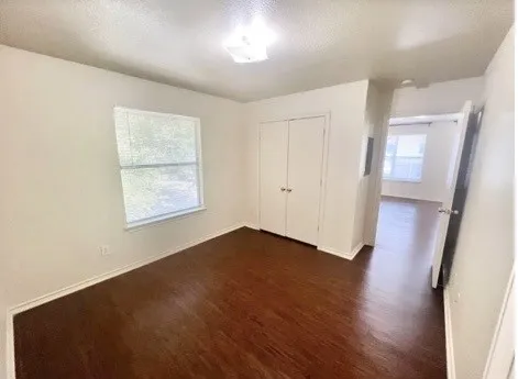 Apartment For Rent in Denton County , 932 Fannin Street, Denton, Texas 76201, 1 Bedroom, 1 Bathroom, Garage spaces, 575 Sqft, built in 2002, Price $900, mls#21358669, Real Estate Agent in Denton, Homes For Rent in Denton county, Homes For Rent in Denton, Realtor in Denton Texas, Real Estate Brokerage Independent Realty Texas, Luminita Cordes Realtor
