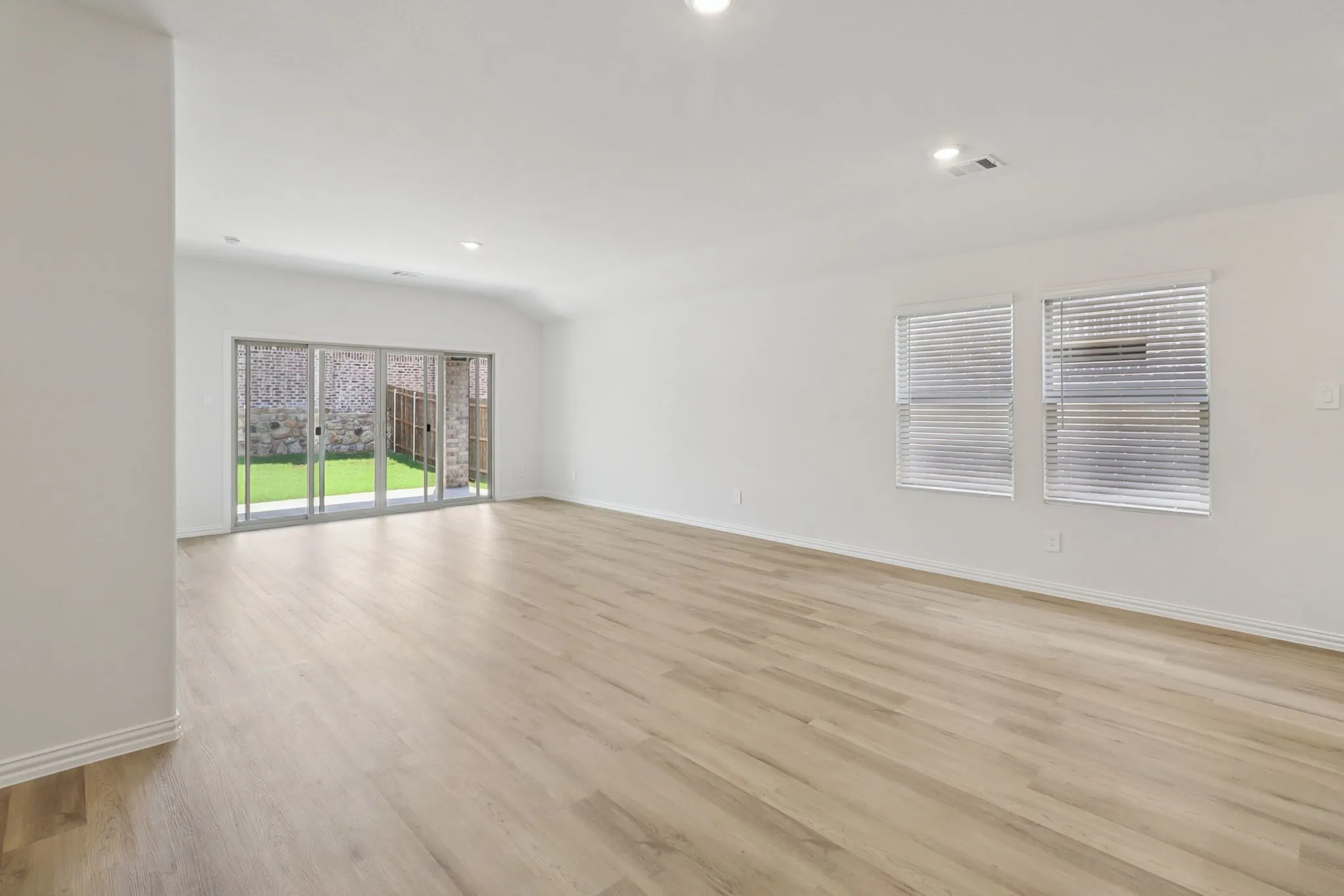 Photo is not of the actual home, but is an inspirational photo of builder’s model home and may depict options, furnishings, and/or decorator features that are not included.