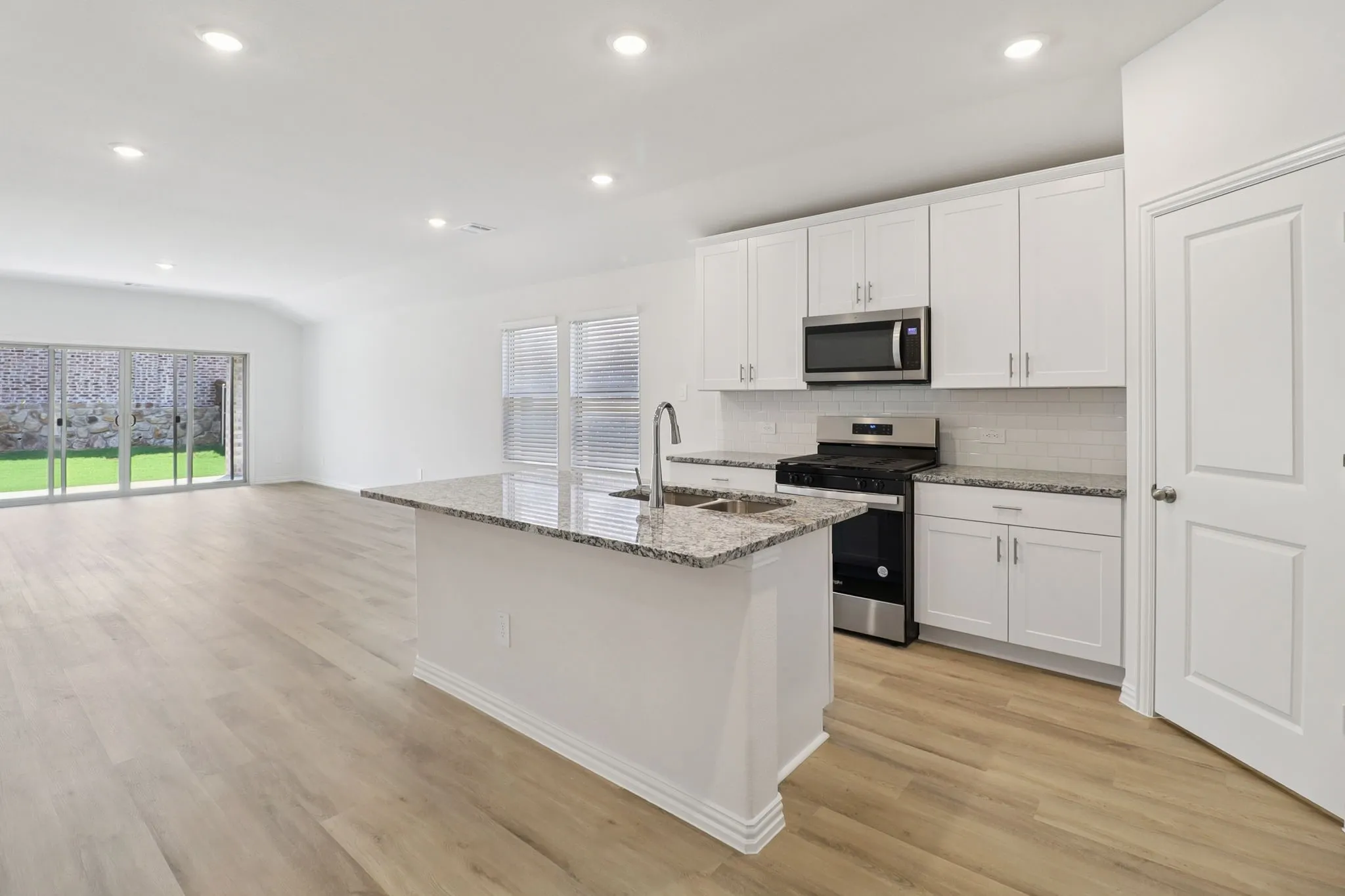 Photo is not of the actual home, but is an inspirational photo of builder’s model home and may depict options, furnishings, and/or decorator features that are not included.