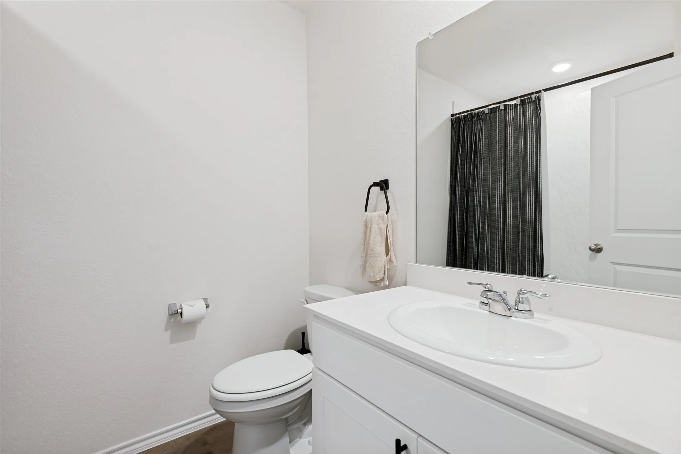 Single Family Residence For Sale in Kaufman County , 2303 Peregrine Way, Crandall, Texas 75114, 4 Bedroom, 2 Bathroom, 2 Garage spaces, 2,242 Sqft, built in 2024, mls#21355905, Real Estate Agent in Crandall, Homes For Sale in Kaufman county, Homes For Sale in Crandall, Realtor in Crandall Texas, Real Estate Brokerage Independent Realty Texas, Luminita Cordes Realtor