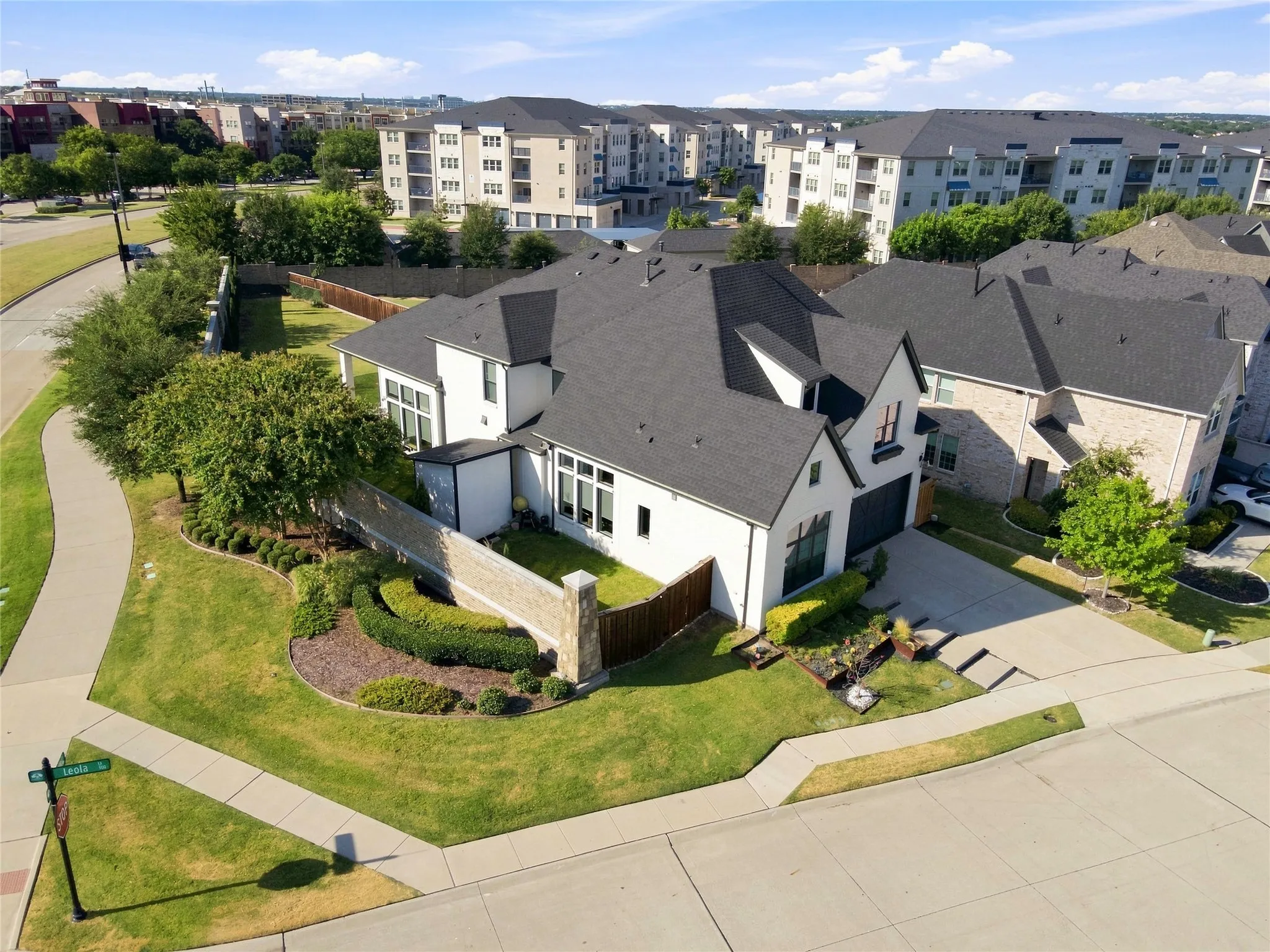 Single Family Residence For Sale in Collin County , 903 Leola Lane, Allen, Texas 75013, 4 Bedroom, 4 Bathroom, 2 Garage spaces, 3,888 Sqft, built in 2020, mls#21357327, Real Estate Agent in Allen, Homes For Sale in Collin county, Homes For Sale in Allen, Realtor in Allen Texas, Real Estate Brokerage Independent Realty Texas, Luminita Cordes Realtor