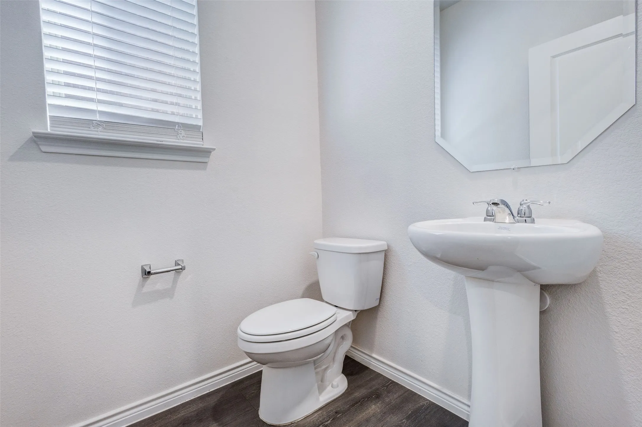 Townhouse For Sale in Dallas County , 2244 Lasso Court, Mesquite, Texas 75149, 3 Bedroom, 3 Bathroom, 2 Garage spaces, 1,815 Sqft, built in 2021, mls#21356512, Real Estate Agent in Mesquite, Homes For Sale in Dallas county, Homes For Sale in Mesquite, Realtor in Mesquite Texas, Real Estate Brokerage Independent Realty Texas, Luminita Cordes Realtor