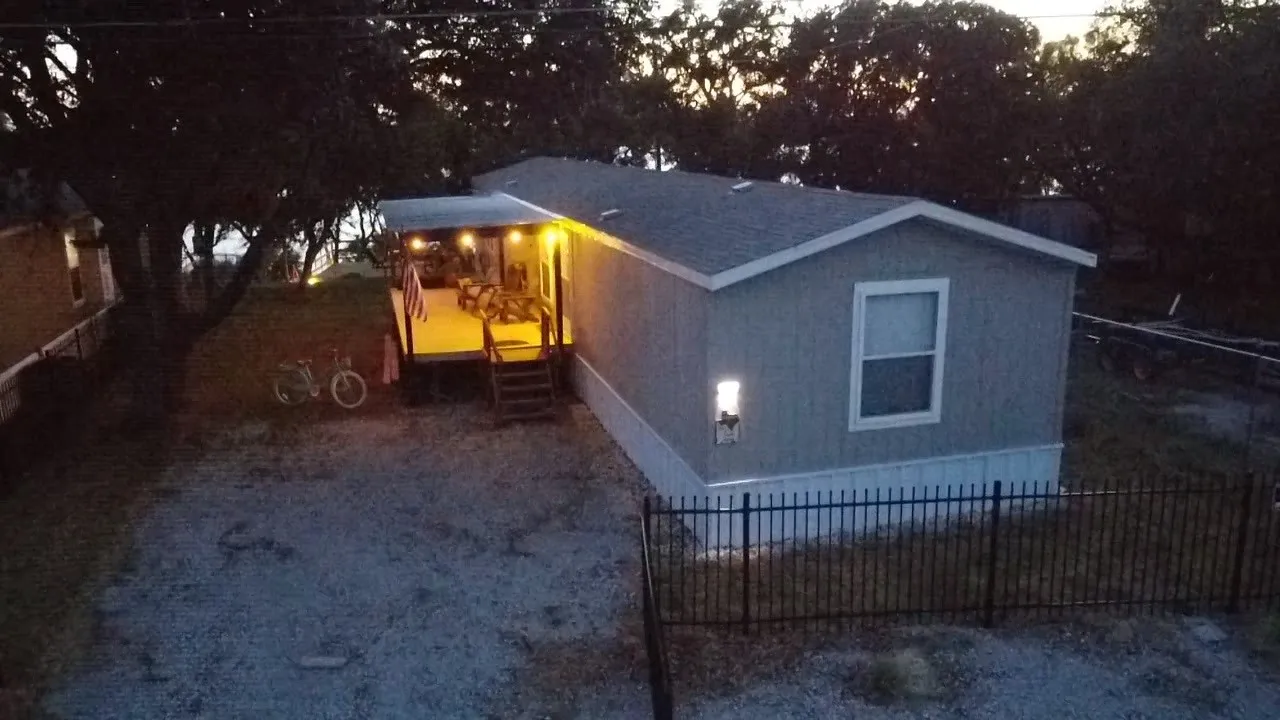 Manufactured Home For Sale in Brown County , 5041 Tamarack Drive, May, Texas 76857, 3 Bedroom, 2 Bathroom, Garage spaces, 1,064 Sqft, built in 2020, mls#21358680, Real Estate Agent in May, Homes For Sale in Brown county, Homes For Sale in May, Realtor in May Texas, Real Estate Brokerage Independent Realty Texas, Luminita Cordes Realtor