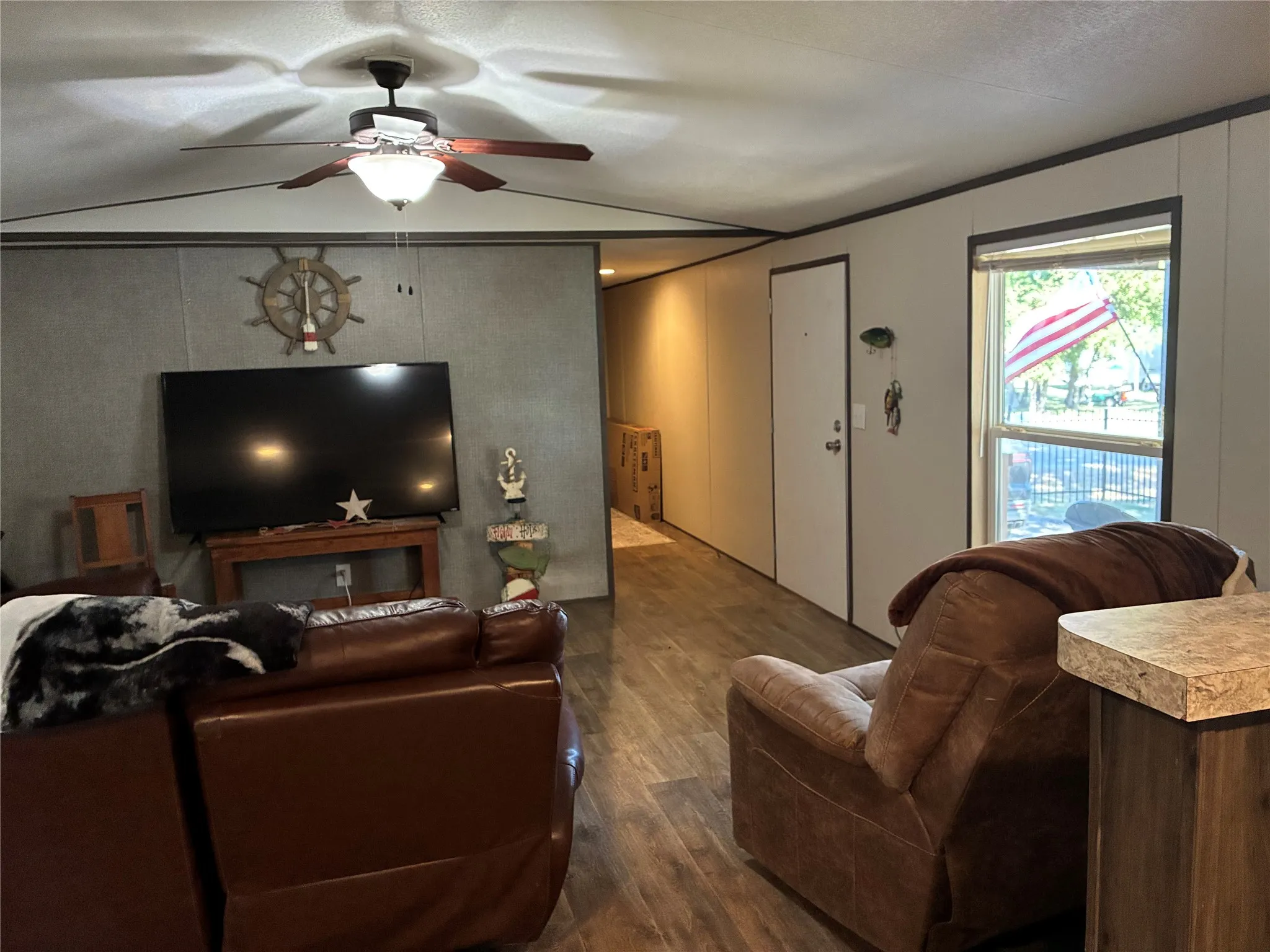Manufactured Home For Sale in Brown County , 5041 Tamarack Drive, May, Texas 76857, 3 Bedroom, 2 Bathroom, Garage spaces, 1,064 Sqft, built in 2020, mls#21358680, Real Estate Agent in May, Homes For Sale in Brown county, Homes For Sale in May, Realtor in May Texas, Real Estate Brokerage Independent Realty Texas, Luminita Cordes Realtor