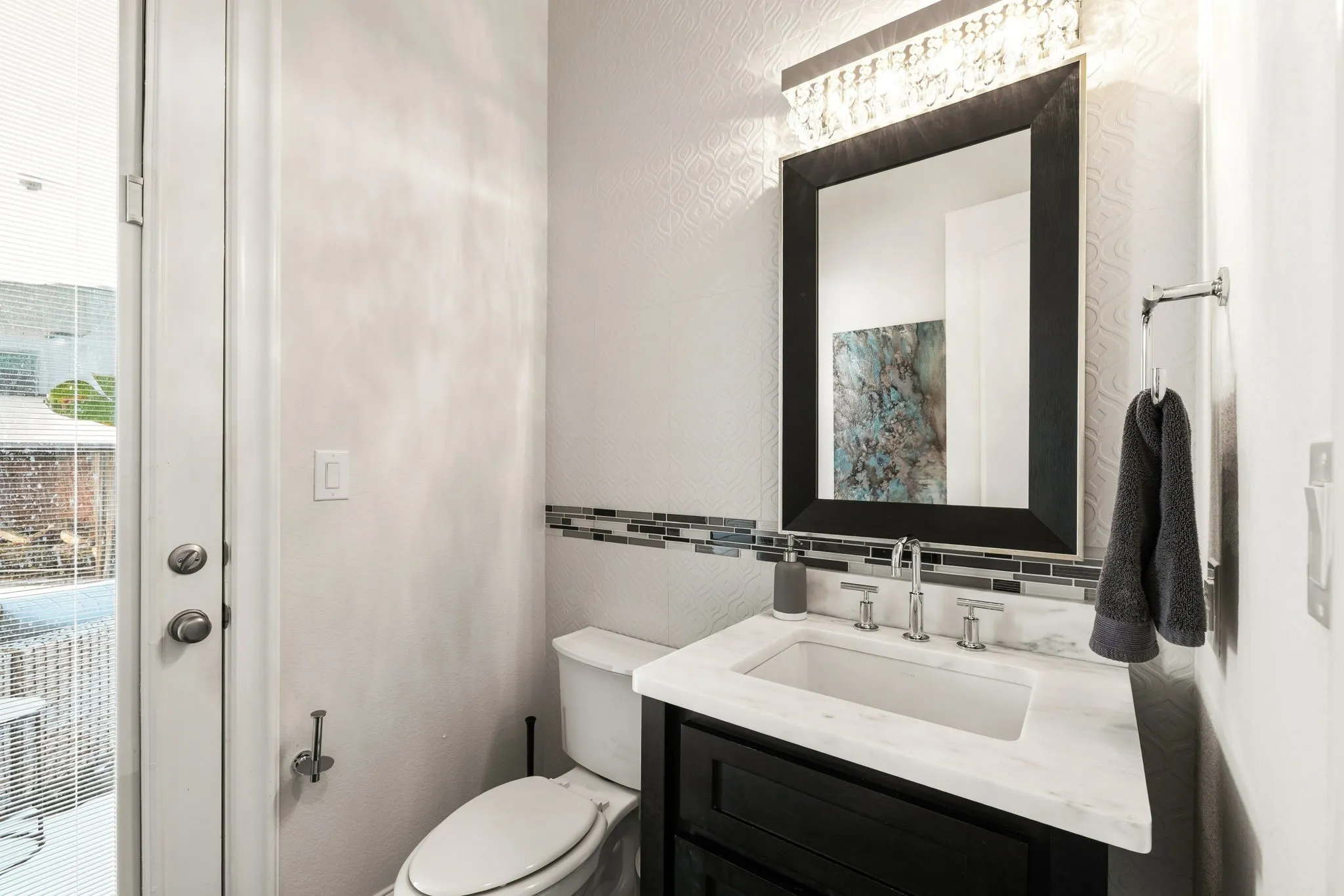 Single Family Residence For Sale in Denton County , 1043 Running Bay, Frisco, Texas 75036, 4 Bedroom, 5 Bathroom, 3 Garage spaces, 4,598 Sqft, built in 2015, mls#21358747, Real Estate Agent in Frisco, Homes For Sale in Denton county, Homes For Sale in Frisco, Realtor in Frisco Texas, Real Estate Brokerage Independent Realty Texas, Luminita Cordes Realtor