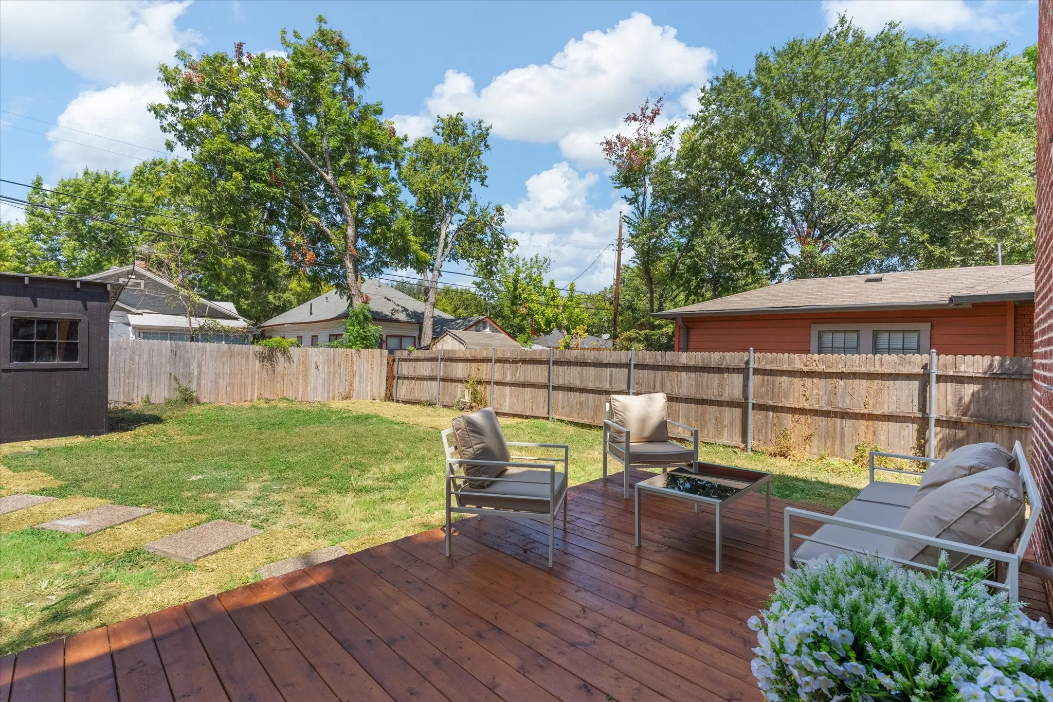 Single Family Residence For Sale in Tarrant County , 1718 S Adams Street, Fort Worth, Texas 76110, 5 Bedroom, 3 Bathroom, Garage spaces, 2,864 Sqft, built in 1921, mls#21356896, Real Estate Agent in Fort Worth, Homes For Sale in Tarrant county, Homes For Sale in Fort Worth, Realtor in Fort Worth Texas, Real Estate Brokerage Independent Realty Texas, Luminita Cordes Realtor