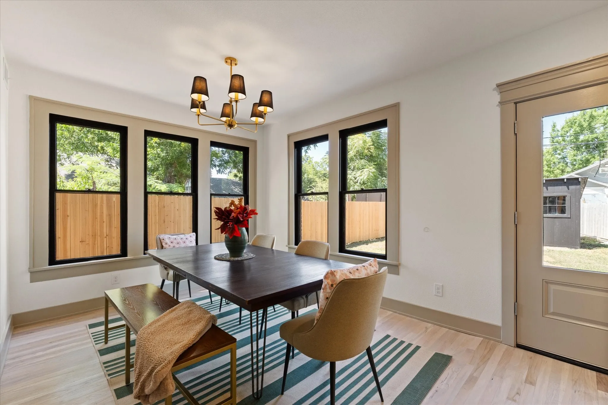 Single Family Residence For Sale in Tarrant County , 1718 S Adams Street, Fort Worth, Texas 76110, 5 Bedroom, 3 Bathroom, Garage spaces, 2,864 Sqft, built in 1921, mls#21356896, Real Estate Agent in Fort Worth, Homes For Sale in Tarrant county, Homes For Sale in Fort Worth, Realtor in Fort Worth Texas, Real Estate Brokerage Independent Realty Texas, Luminita Cordes Realtor