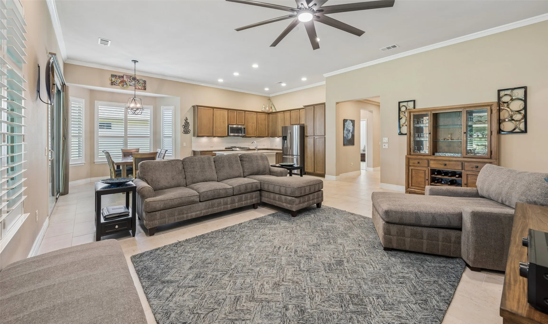 Single Family Residence For Sale in Denton County , 9905 Teakwood Avenue, Denton, Texas 76207, 2 Bedroom, 3 Bathroom, 3 Garage spaces, 1,819 Sqft, built in 2015, mls#21354099, Real Estate Agent in Denton, Homes For Sale in Denton county, Homes For Sale in Denton, Realtor in Denton Texas, Real Estate Brokerage Independent Realty Texas, Luminita Cordes Realtor