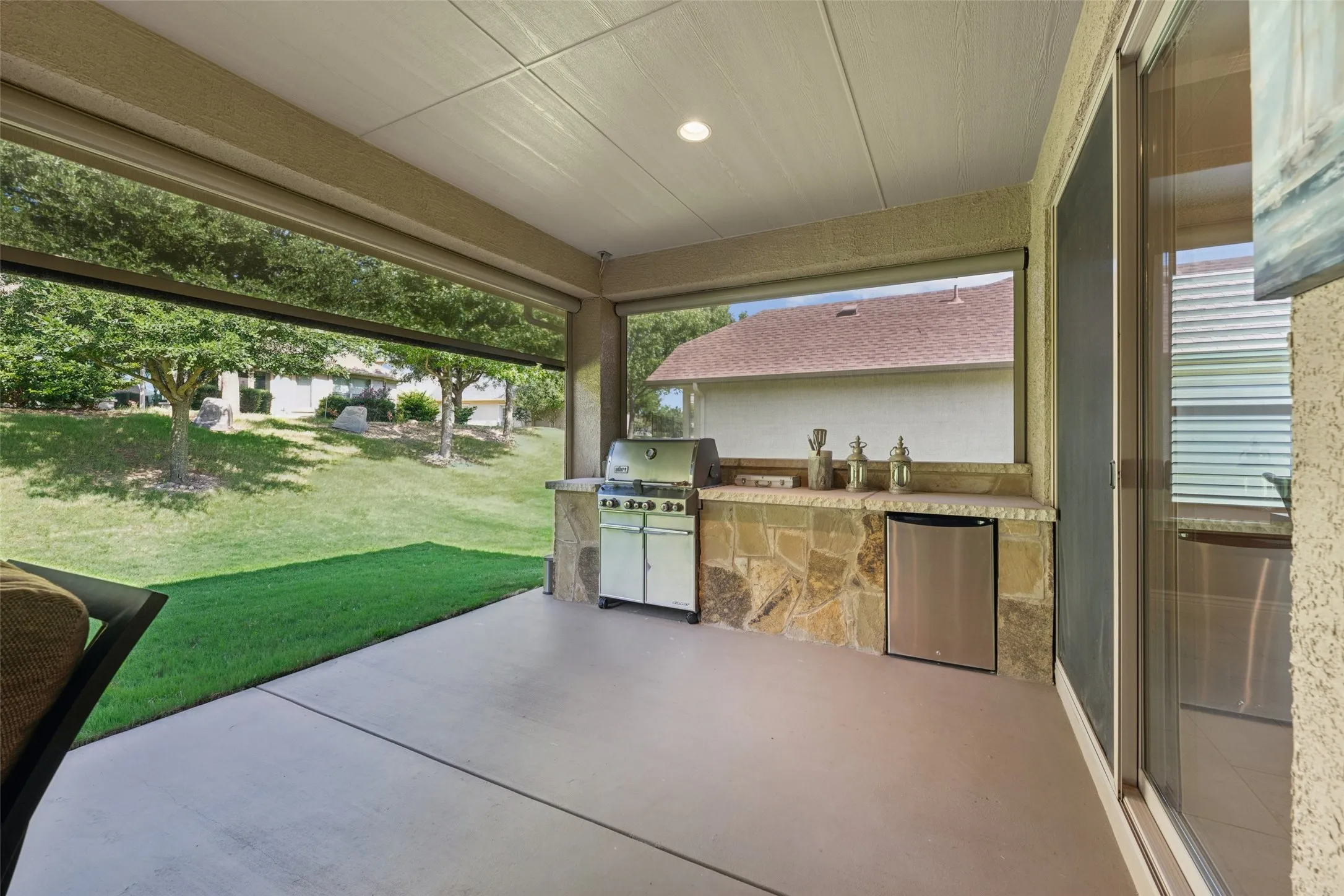 Single Family Residence For Sale in Denton County , 9905 Teakwood Avenue, Denton, Texas 76207, 2 Bedroom, 3 Bathroom, 3 Garage spaces, 1,819 Sqft, built in 2015, mls#21354099, Real Estate Agent in Denton, Homes For Sale in Denton county, Homes For Sale in Denton, Realtor in Denton Texas, Real Estate Brokerage Independent Realty Texas, Luminita Cordes Realtor