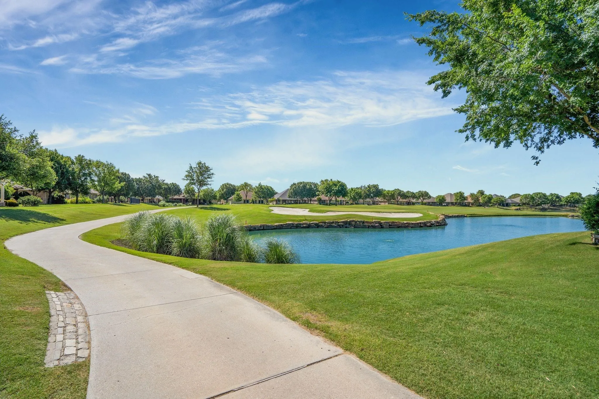 Single Family Residence For Sale in Denton County , 9905 Teakwood Avenue, Denton, Texas 76207, 2 Bedroom, 3 Bathroom, 3 Garage spaces, 1,819 Sqft, built in 2015, mls#21354099, Real Estate Agent in Denton, Homes For Sale in Denton county, Homes For Sale in Denton, Realtor in Denton Texas, Real Estate Brokerage Independent Realty Texas, Luminita Cordes Realtor
