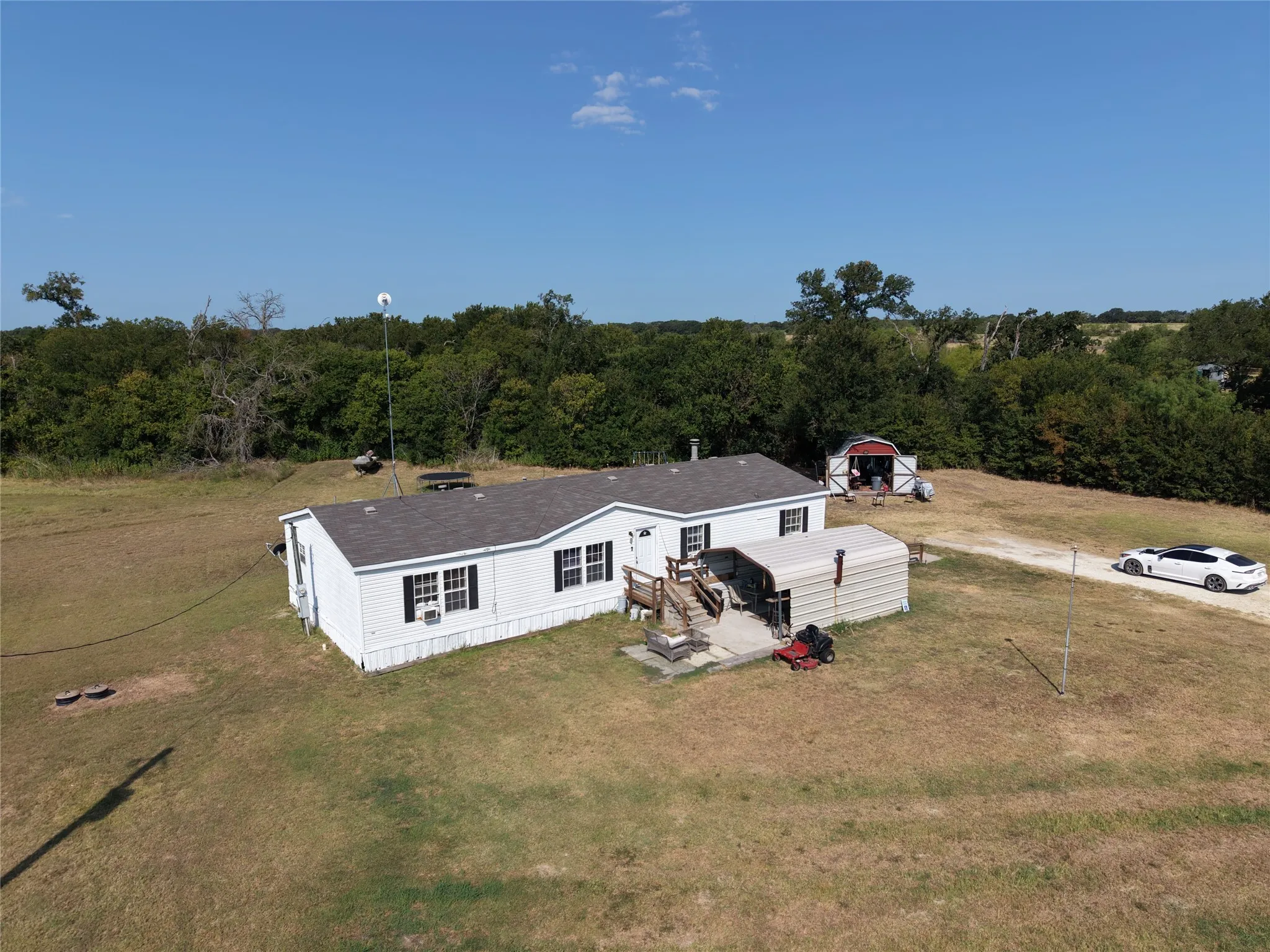 Mobile Home For Sale in Mc Lennan County , 676 Homer Young, Axtell, Texas 76624, 3 Bedroom, 2 Bathroom, Garage spaces, 1,736 Sqft, built in 2001, mls#21358756, Real Estate Agent in Axtell, Homes For Sale in Mc Lennan county, Homes For Sale in Axtell, Realtor in Axtell Texas, Real Estate Brokerage Independent Realty Texas, Luminita Cordes Realtor