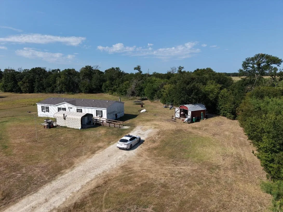 Mobile Home For Sale in Mc Lennan County , 676 Homer Young, Axtell, Texas 76624, 3 Bedroom, 2 Bathroom, Garage spaces, 1,736 Sqft, built in 2001, mls#21358756, Real Estate Agent in Axtell, Homes For Sale in Mc Lennan county, Homes For Sale in Axtell, Realtor in Axtell Texas, Real Estate Brokerage Independent Realty Texas, Luminita Cordes Realtor
