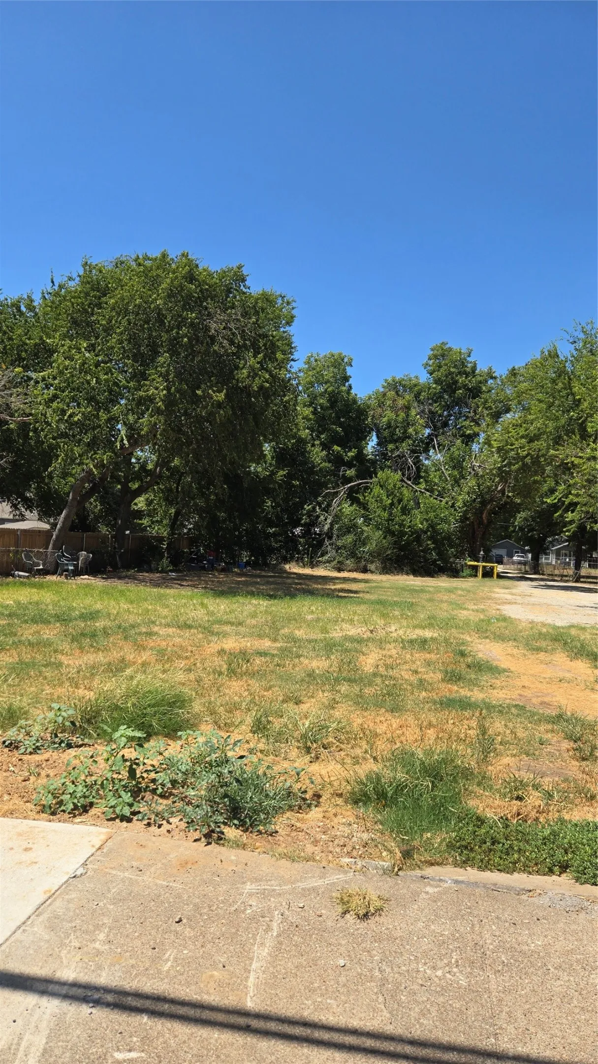 Improved Land For Sale in Johnson County , 1125 E Henderson Street, Cleburne, Texas 76031, 0, 0, Garage spaces, 0 Sqft, built in 1955, mls#21358758, Real Estate Agent in Cleburne, Homes For Sale in Johnson county, Homes For Sale in Cleburne, Realtor in Cleburne Texas, Real Estate Brokerage Independent Realty Texas, Luminita Cordes Realtor