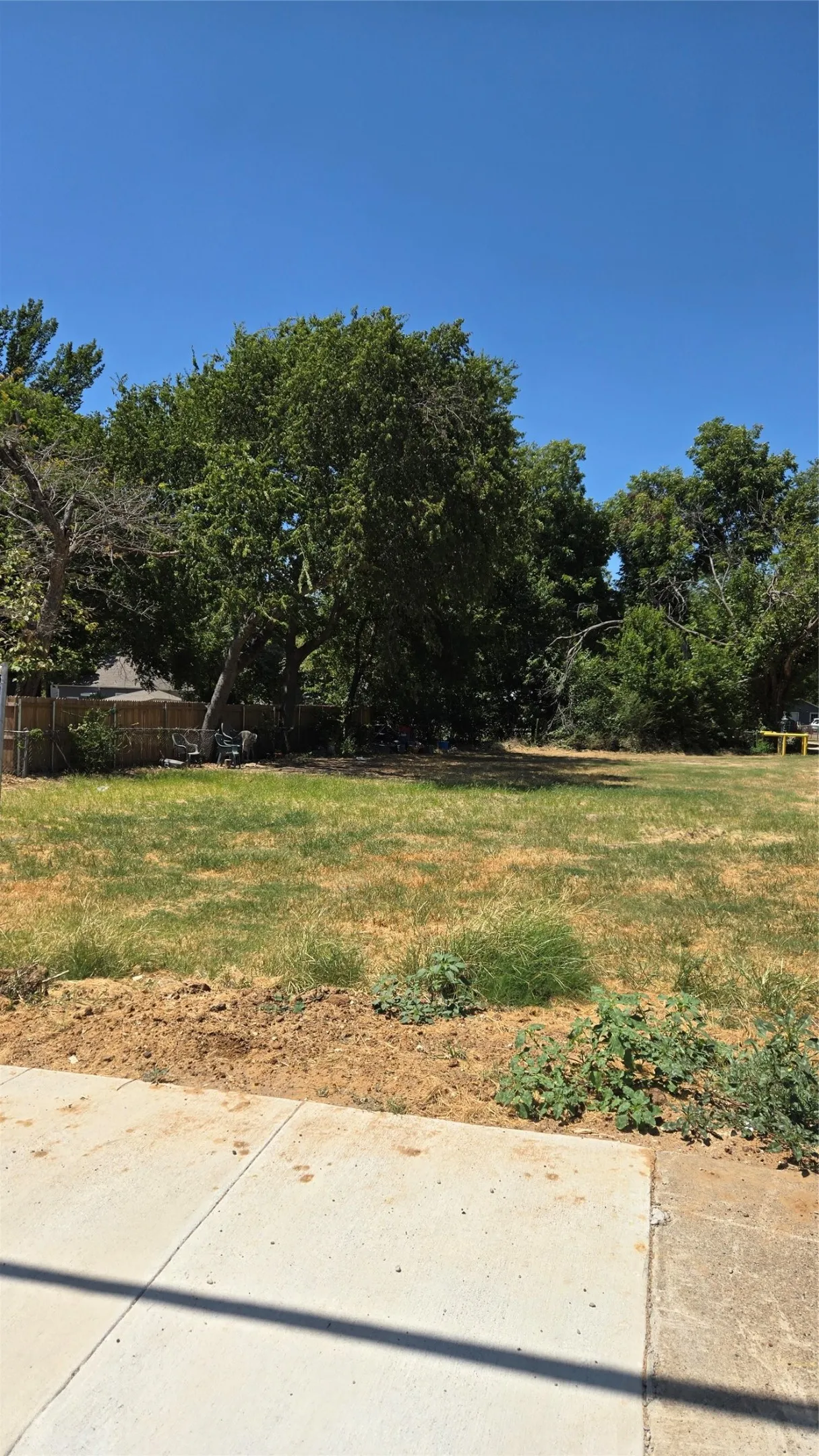 Improved Land For Sale in Johnson County , 1125 E Henderson Street, Cleburne, Texas 76031, 0, 0, Garage spaces, 0 Sqft, built in 1955, mls#21358758, Real Estate Agent in Cleburne, Homes For Sale in Johnson county, Homes For Sale in Cleburne, Realtor in Cleburne Texas, Real Estate Brokerage Independent Realty Texas, Luminita Cordes Realtor