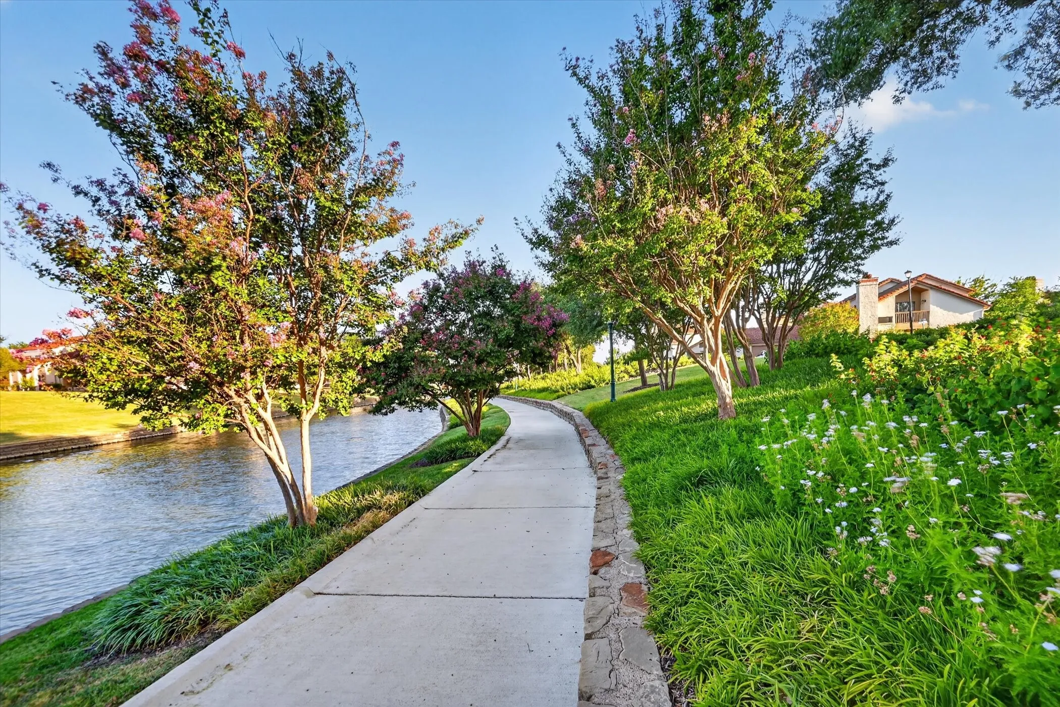 Over 20 miles of walking trails