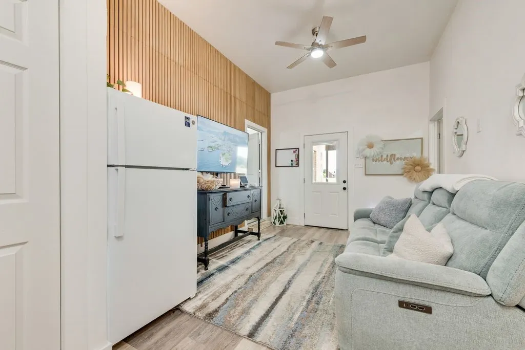 Single Family Residence For Sale in Van Zandt County , 247 Private Road 7413 Road, Wills Point, Texas 75169, 5 Bedroom, 4 Bathroom, Garage spaces, 2,568 Sqft, built in 2023, mls#21355589, Real Estate Agent in Wills Point, Homes For Sale in Van Zandt county, Homes For Sale in Wills Point, Realtor in Wills Point Texas, Real Estate Brokerage Independent Realty Texas, Luminita Cordes Realtor