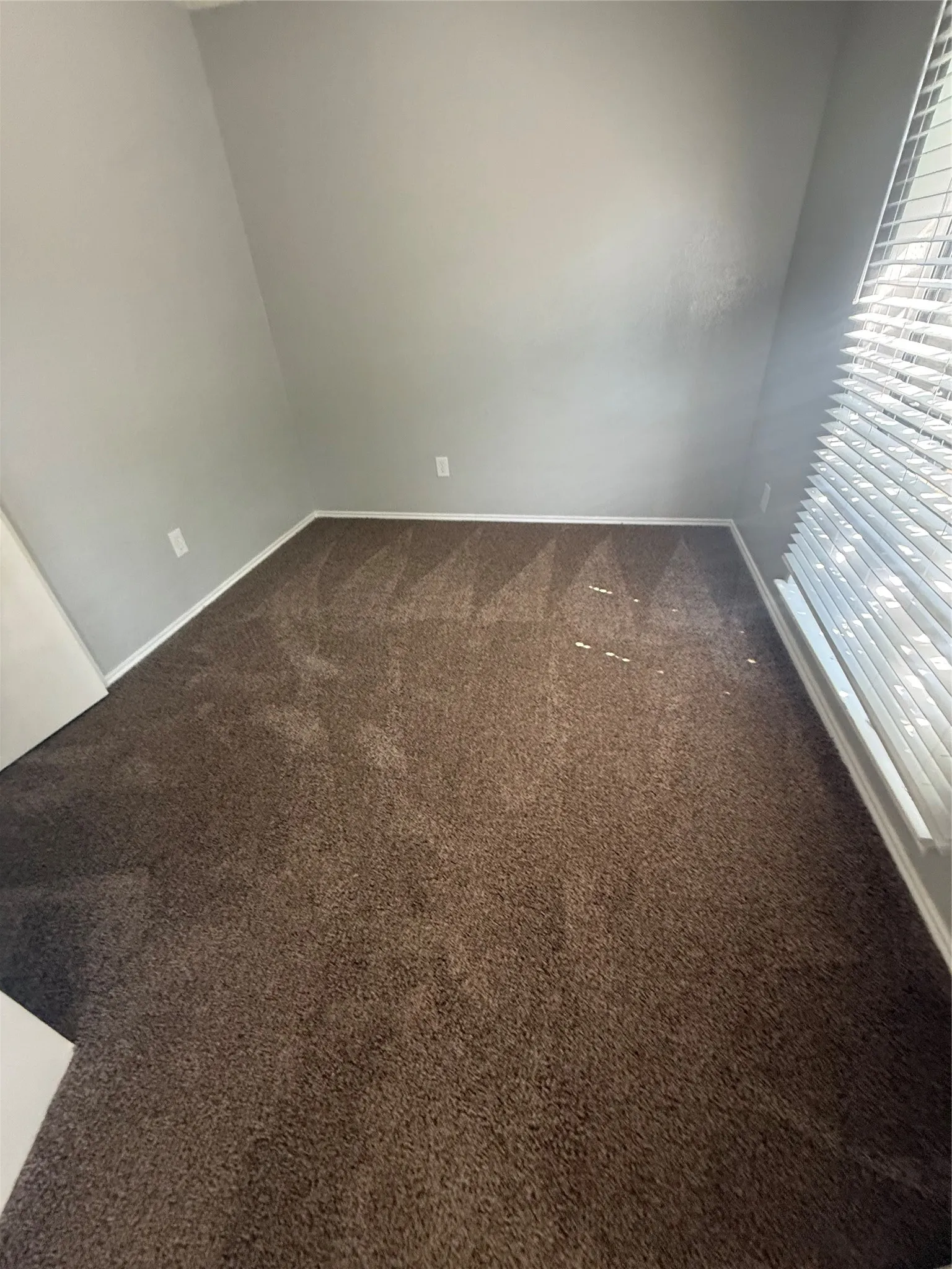 Duplex For Rent in Tarrant County , 763 Little Creek Drive, Euless, Texas 76039, 3 Bedroom, 2 Bathroom, Garage spaces, 1,064 Sqft, built in 1982, Price $1,850, mls#21358715, Real Estate Agent in Euless, Homes For Rent in Tarrant county, Homes For Rent in Euless, Realtor in Euless Texas, Real Estate Brokerage Independent Realty Texas, Luminita Cordes Realtor