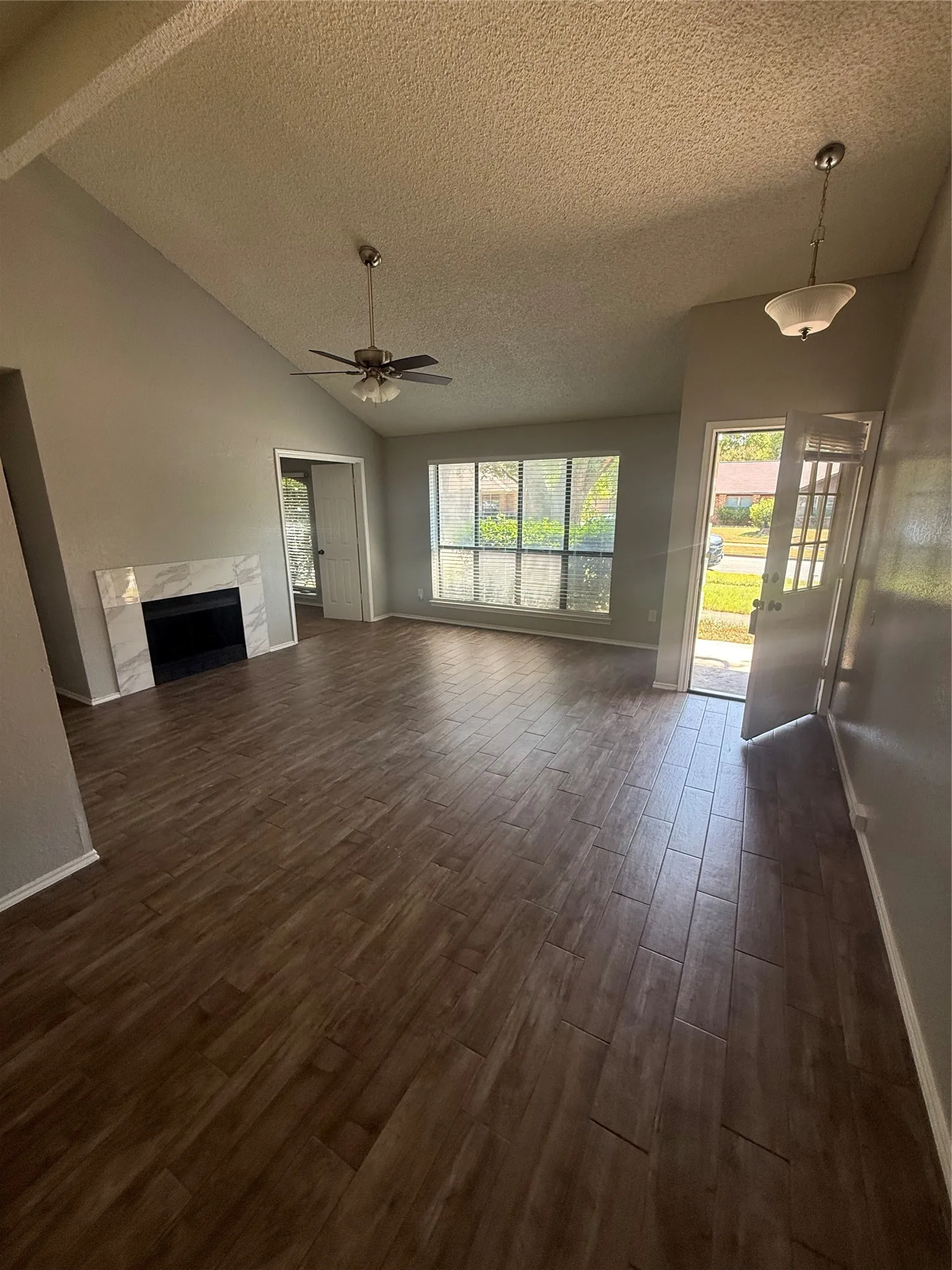 Duplex For Rent in Tarrant County , 763 Little Creek Drive, Euless, Texas 76039, 3 Bedroom, 2 Bathroom, Garage spaces, 1,064 Sqft, built in 1982, Price $1,850, mls#21358715, Real Estate Agent in Euless, Homes For Rent in Tarrant county, Homes For Rent in Euless, Realtor in Euless Texas, Real Estate Brokerage Independent Realty Texas, Luminita Cordes Realtor