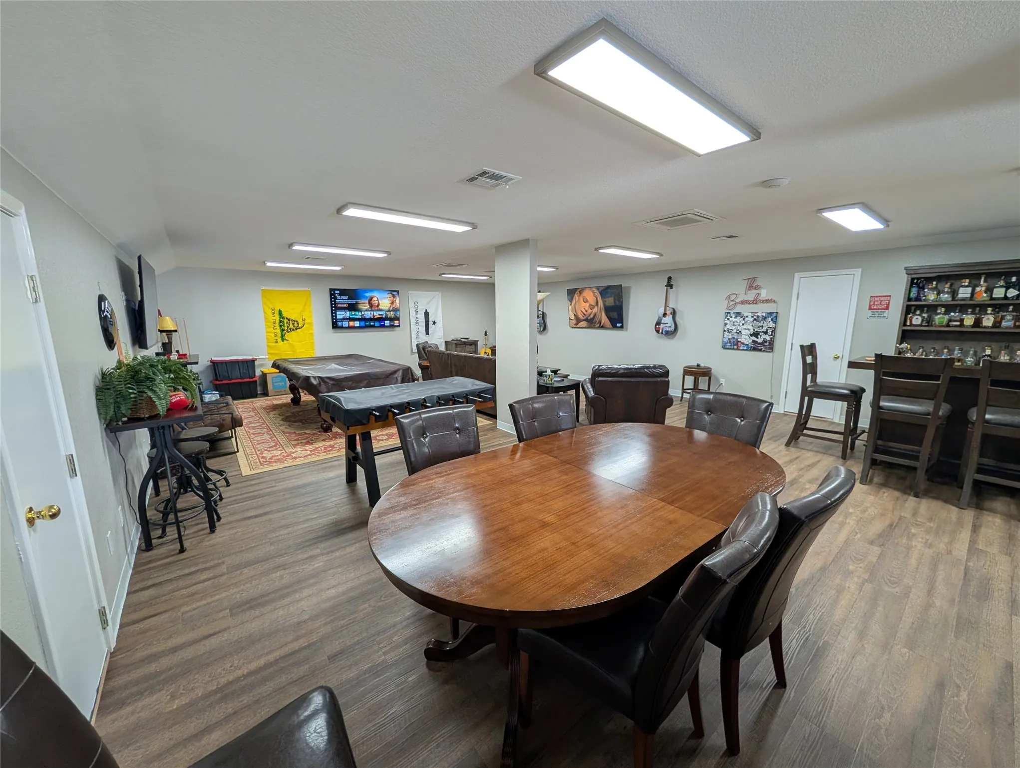 Office For Sale in Mc Lennan County , 3640 W Waco Drive, Waco, Texas 76710, 0, 0, Garage spaces, 0 Sqft, built in 2001, mls#21358655, Real Estate Agent in Waco, Homes For Sale in Mc Lennan county, Homes For Sale in Waco, Realtor in Waco Texas, Real Estate Brokerage Independent Realty Texas, Luminita Cordes Realtor