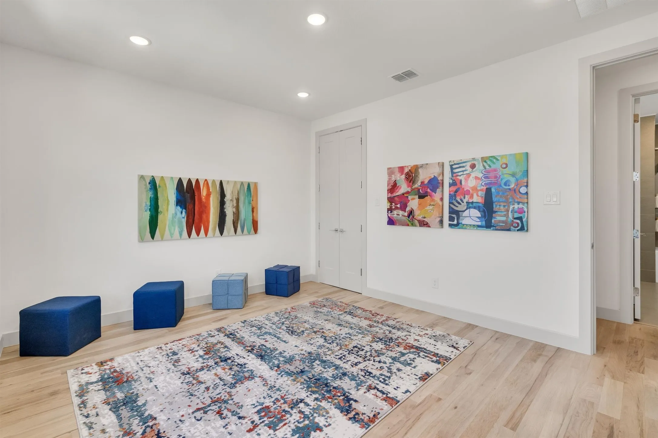 Single Family Residence For Rent in Dallas County , 7519 Robin Road, Dallas, Texas 75209, 6 Bedroom, 5 Bathroom, 2 Garage spaces, 4,632 Sqft, built in 2023, Price $19,500, mls#21356616, Real Estate Agent in Dallas, Homes For Rent in Dallas county, Homes For Rent in Dallas, Realtor in Dallas Texas, Real Estate Brokerage Independent Realty Texas, Luminita Cordes Realtor