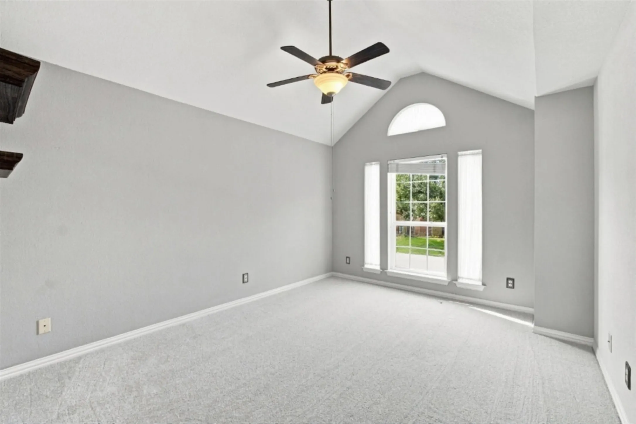 Single Family Residence For Sale in Tarrant County , 3310 Moss Creek Drive, Grapevine, Texas 76051, 4 Bedroom, 3 Bathroom, 2 Garage spaces, 2,920 Sqft, built in 1992, mls#21356200, Real Estate Agent in Grapevine, Homes For Sale in Tarrant county, Homes For Sale in Grapevine, Realtor in Grapevine Texas, Real Estate Brokerage Independent Realty Texas, Luminita Cordes Realtor