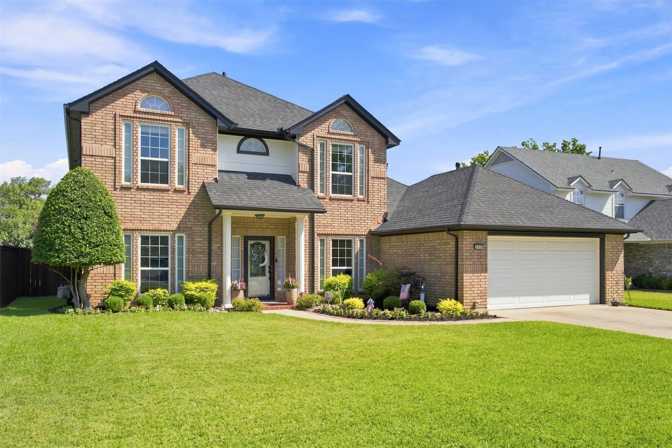 Single Family Residence For Sale in Tarrant County , 3310 Moss Creek Drive, Grapevine, Texas 76051, 4 Bedroom, 3 Bathroom, 2 Garage spaces, 2,920 Sqft, built in 1992, mls#21356200, Real Estate Agent in Grapevine, Homes For Sale in Tarrant county, Homes For Sale in Grapevine, Realtor in Grapevine Texas, Real Estate Brokerage Independent Realty Texas, Luminita Cordes Realtor
