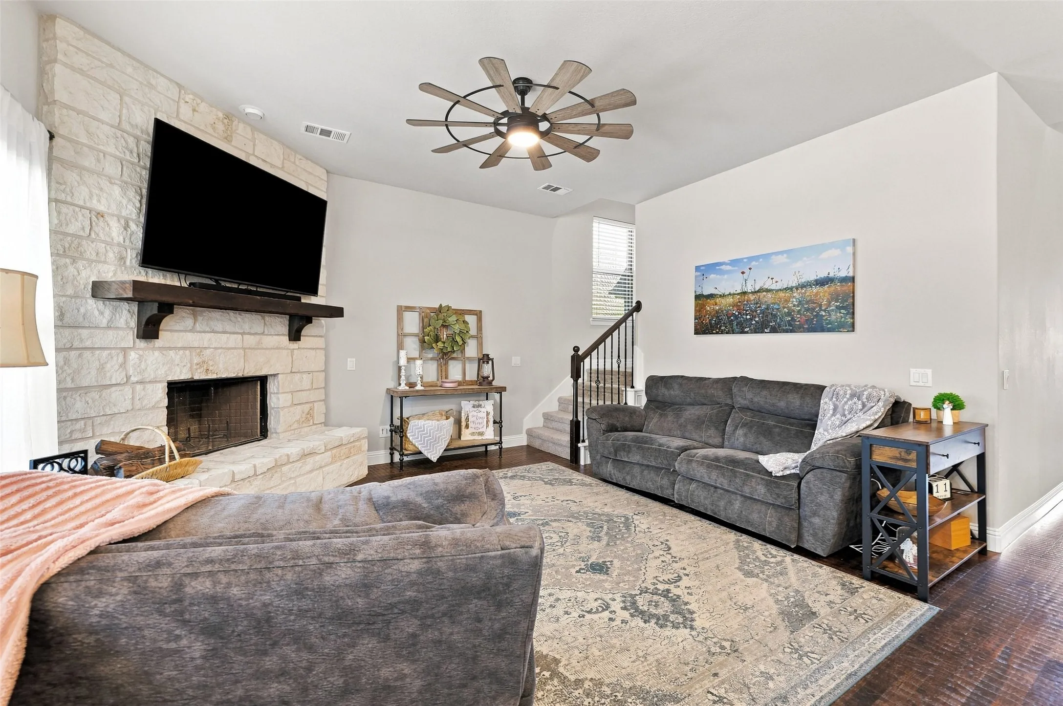 Single Family Residence For Sale in Grayson County , 1056 Hickory Lane, Howe, Texas 75459, 5 Bedroom, 3 Bathroom, 3 Garage spaces, 2,636 Sqft, built in 2021, mls#21358579, Real Estate Agent in Howe, Homes For Sale in Grayson county, Homes For Sale in Howe, Realtor in Howe Texas, Real Estate Brokerage Independent Realty Texas, Luminita Cordes Realtor
