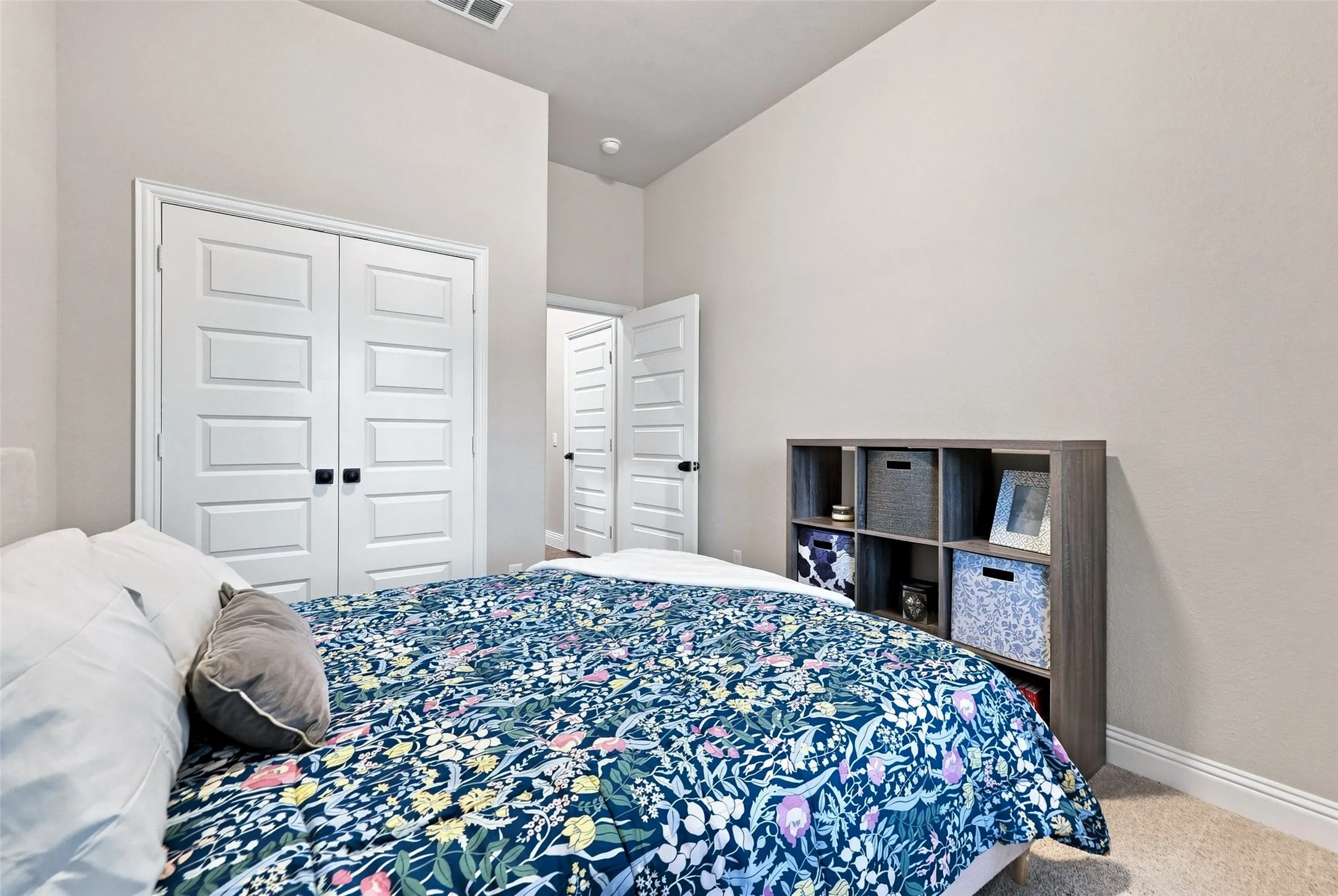 Single Family Residence For Sale in Grayson County , 1056 Hickory Lane, Howe, Texas 75459, 5 Bedroom, 3 Bathroom, 3 Garage spaces, 2,636 Sqft, built in 2021, mls#21358579, Real Estate Agent in Howe, Homes For Sale in Grayson county, Homes For Sale in Howe, Realtor in Howe Texas, Real Estate Brokerage Independent Realty Texas, Luminita Cordes Realtor