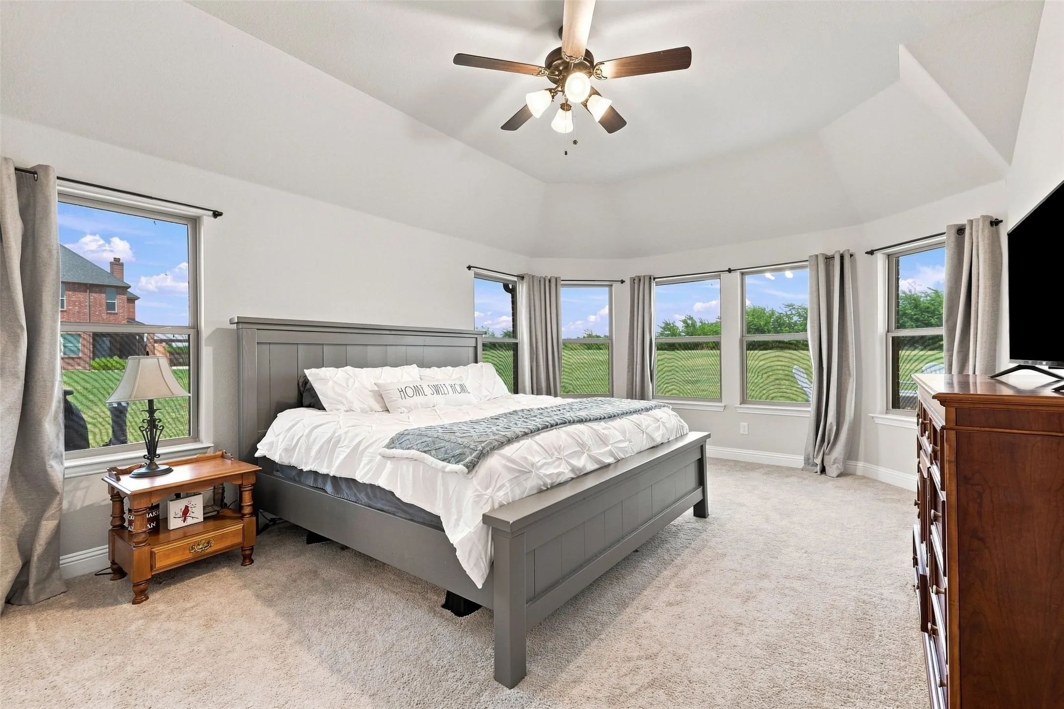 Single Family Residence For Sale in Grayson County , 1056 Hickory Lane, Howe, Texas 75459, 5 Bedroom, 3 Bathroom, 3 Garage spaces, 2,636 Sqft, built in 2021, mls#21358579, Real Estate Agent in Howe, Homes For Sale in Grayson county, Homes For Sale in Howe, Realtor in Howe Texas, Real Estate Brokerage Independent Realty Texas, Luminita Cordes Realtor