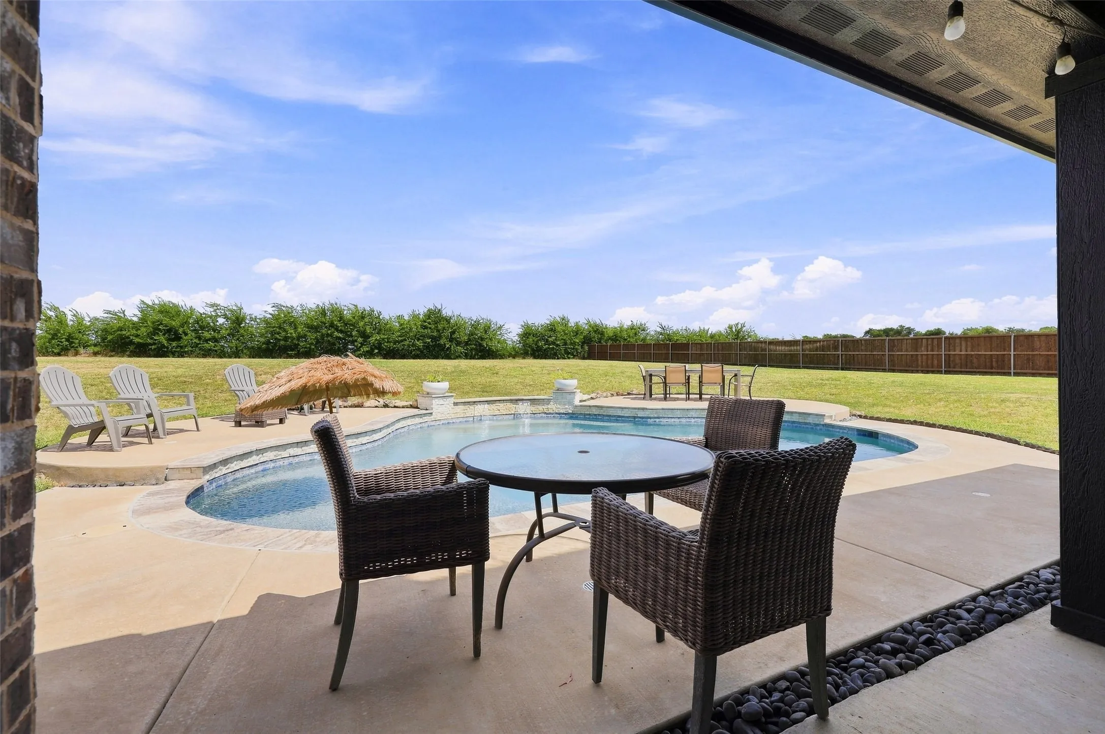 Single Family Residence For Sale in Grayson County , 1056 Hickory Lane, Howe, Texas 75459, 5 Bedroom, 3 Bathroom, 3 Garage spaces, 2,636 Sqft, built in 2021, mls#21358579, Real Estate Agent in Howe, Homes For Sale in Grayson county, Homes For Sale in Howe, Realtor in Howe Texas, Real Estate Brokerage Independent Realty Texas, Luminita Cordes Realtor