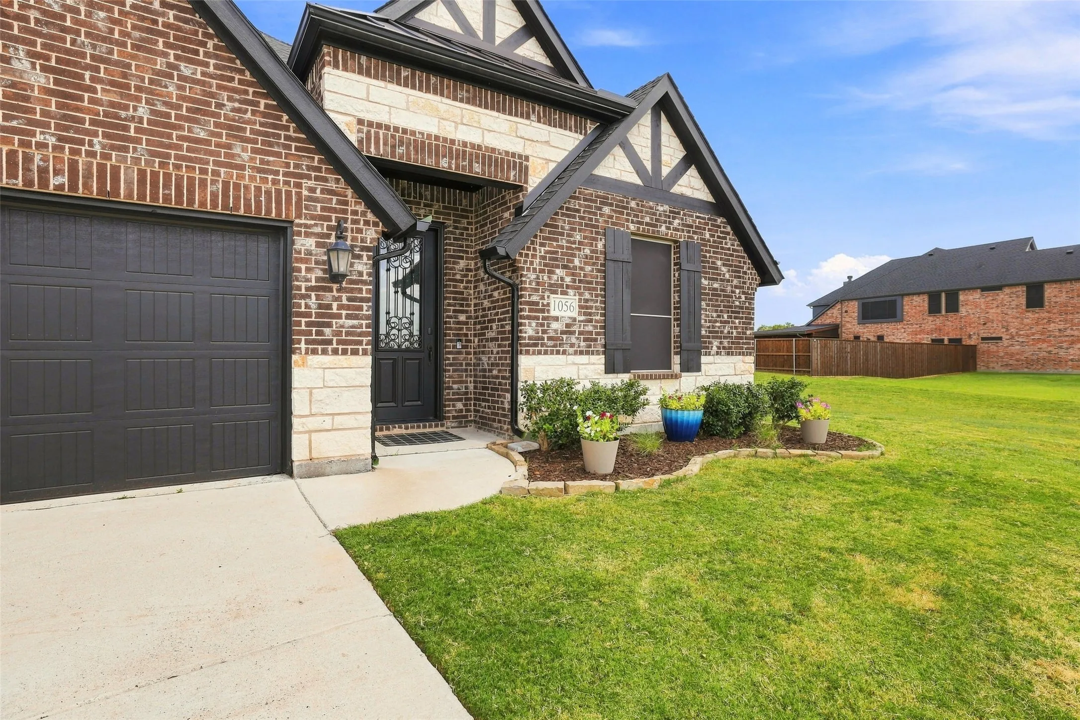 Single Family Residence For Sale in Grayson County , 1056 Hickory Lane, Howe, Texas 75459, 5 Bedroom, 3 Bathroom, 3 Garage spaces, 2,636 Sqft, built in 2021, mls#21358579, Real Estate Agent in Howe, Homes For Sale in Grayson county, Homes For Sale in Howe, Realtor in Howe Texas, Real Estate Brokerage Independent Realty Texas, Luminita Cordes Realtor