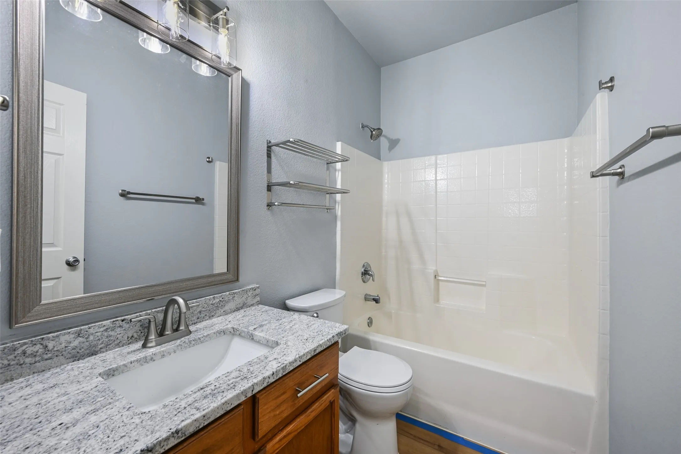 Single Family Residence For Rent in Tarrant County , 5819 Midnight Lane, Grand Prairie, Texas 75052, 3 Bedroom, 2 Bathroom, 2 Garage spaces, 2,012 Sqft, built in 2006, mls#21357032, Real Estate Agent in Grand Prairie, Homes For Rent in Tarrant county, Homes For Rent in Grand Prairie, Realtor in Grand Prairie Texas, Real Estate Brokerage Independent Realty Texas, Luminita Cordes Realtor