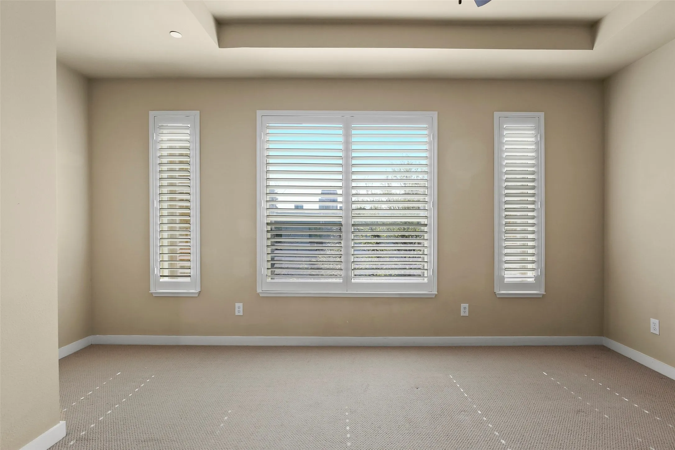 Townhouse For Rent in Dallas County , 3800 Holland Avenue 4, Dallas, Texas 75219, 2 Bedroom, 3 Bathroom, 2 Garage spaces, 1,603 Sqft, built in 2005, mls#21358769, Real Estate Agent in Dallas, Homes For Rent in Dallas county, Homes For Rent in Dallas, Realtor in Dallas Texas, Real Estate Brokerage Independent Realty Texas, Luminita Cordes Realtor