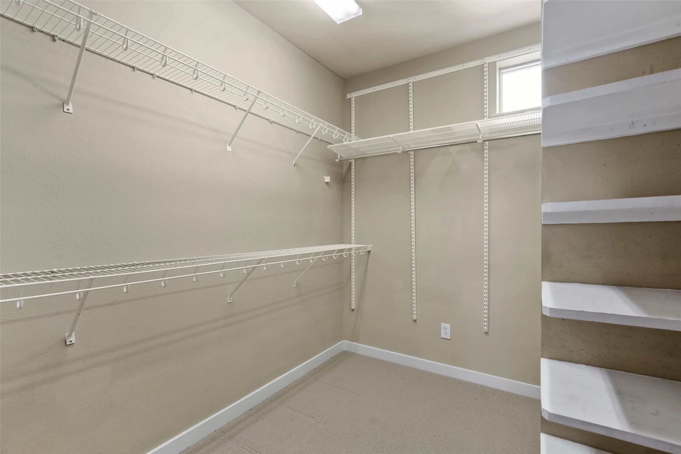 Townhouse For Rent in Dallas County , 3800 Holland Avenue 4, Dallas, Texas 75219, 2 Bedroom, 3 Bathroom, 2 Garage spaces, 1,603 Sqft, built in 2005, mls#21358769, Real Estate Agent in Dallas, Homes For Rent in Dallas county, Homes For Rent in Dallas, Realtor in Dallas Texas, Real Estate Brokerage Independent Realty Texas, Luminita Cordes Realtor
