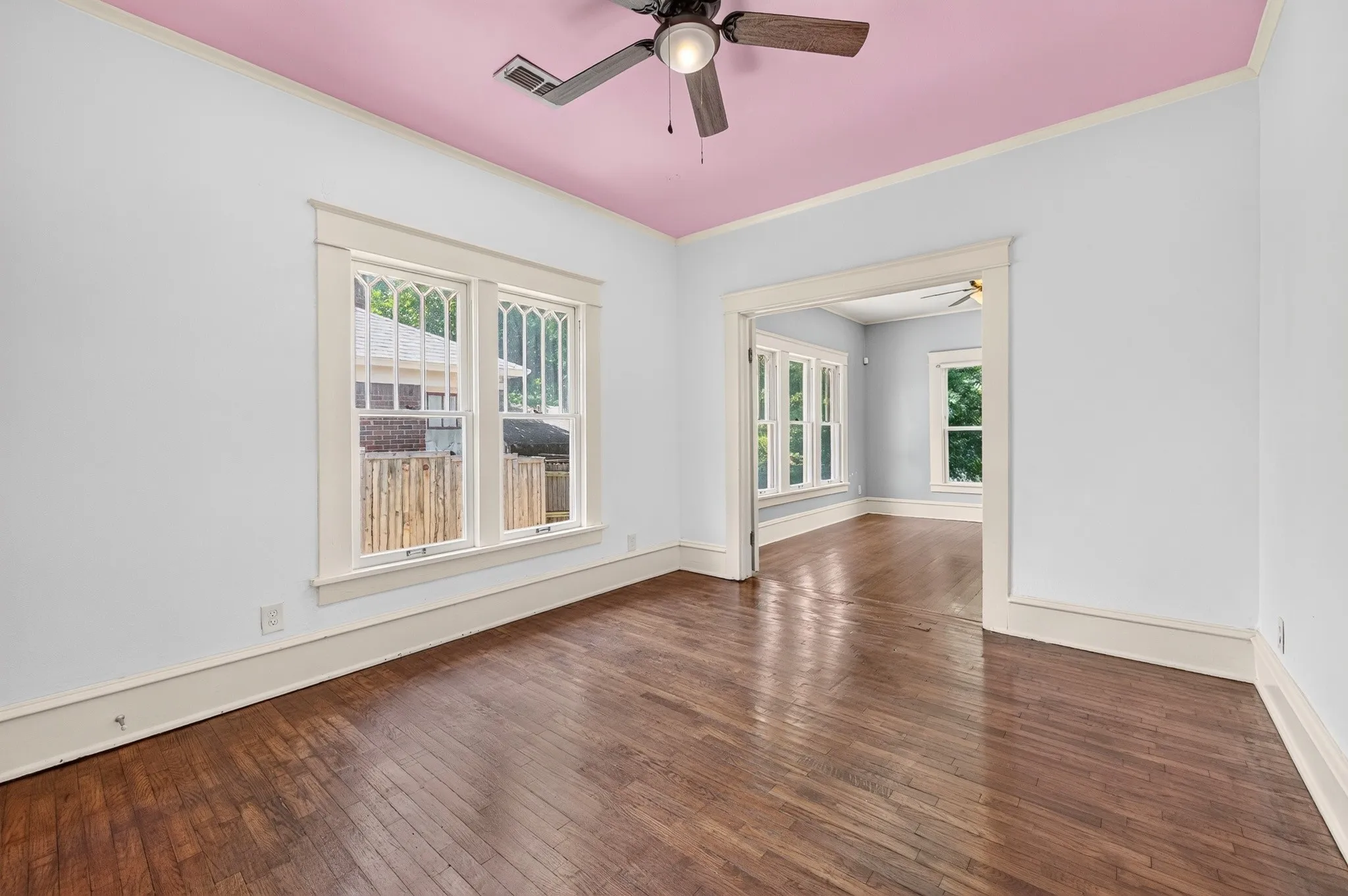 Single Family Residence For Sale in Tarrant County , 2704 College Avenue, Fort Worth, Texas 76110, 3 Bedroom, 2 Bathroom, Garage spaces, 1,600 Sqft, built in 1926, mls#21357445, Real Estate Agent in Fort Worth, Homes For Sale in Tarrant county, Homes For Sale in Fort Worth, Realtor in Fort Worth Texas, Real Estate Brokerage Independent Realty Texas, Luminita Cordes Realtor