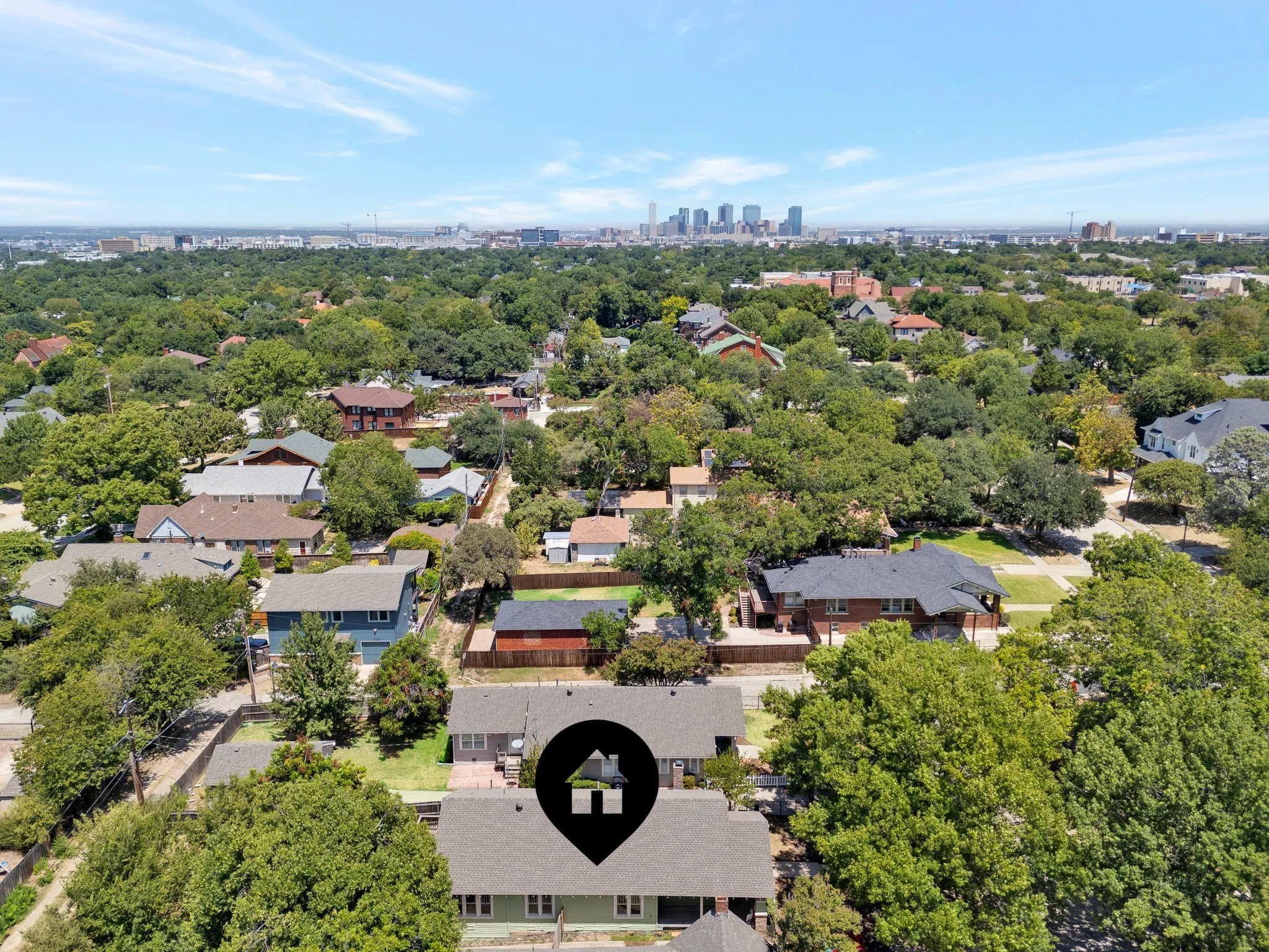 Single Family Residence For Sale in Tarrant County , 2704 College Avenue, Fort Worth, Texas 76110, 3 Bedroom, 2 Bathroom, Garage spaces, 1,600 Sqft, built in 1926, mls#21357445, Real Estate Agent in Fort Worth, Homes For Sale in Tarrant county, Homes For Sale in Fort Worth, Realtor in Fort Worth Texas, Real Estate Brokerage Independent Realty Texas, Luminita Cordes Realtor