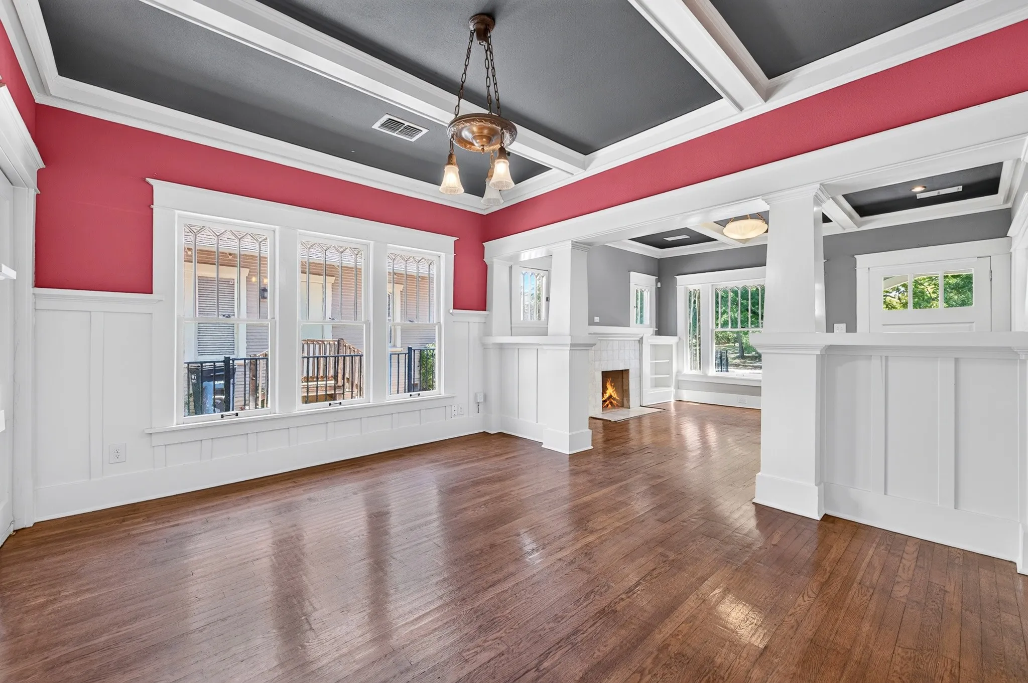 Single Family Residence For Sale in Tarrant County , 2704 College Avenue, Fort Worth, Texas 76110, 3 Bedroom, 2 Bathroom, Garage spaces, 1,600 Sqft, built in 1926, mls#21357445, Real Estate Agent in Fort Worth, Homes For Sale in Tarrant county, Homes For Sale in Fort Worth, Realtor in Fort Worth Texas, Real Estate Brokerage Independent Realty Texas, Luminita Cordes Realtor