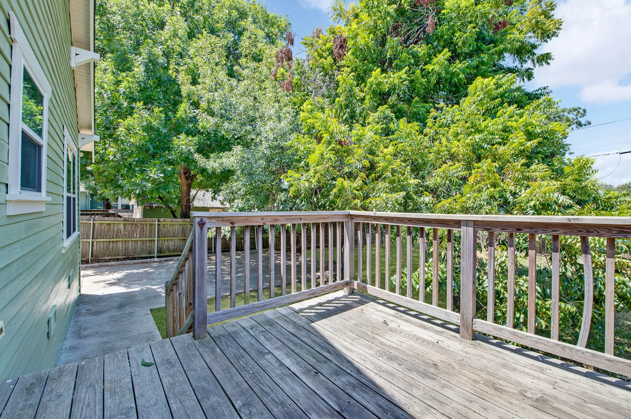 Single Family Residence For Sale in Tarrant County , 2704 College Avenue, Fort Worth, Texas 76110, 3 Bedroom, 2 Bathroom, Garage spaces, 1,600 Sqft, built in 1926, mls#21357445, Real Estate Agent in Fort Worth, Homes For Sale in Tarrant county, Homes For Sale in Fort Worth, Realtor in Fort Worth Texas, Real Estate Brokerage Independent Realty Texas, Luminita Cordes Realtor