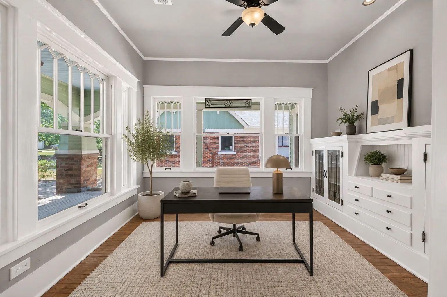 Single Family Residence For Sale in Tarrant County , 2704 College Avenue, Fort Worth, Texas 76110, 3 Bedroom, 2 Bathroom, Garage spaces, 1,600 Sqft, built in 1926, mls#21357445, Real Estate Agent in Fort Worth, Homes For Sale in Tarrant county, Homes For Sale in Fort Worth, Realtor in Fort Worth Texas, Real Estate Brokerage Independent Realty Texas, Luminita Cordes Realtor