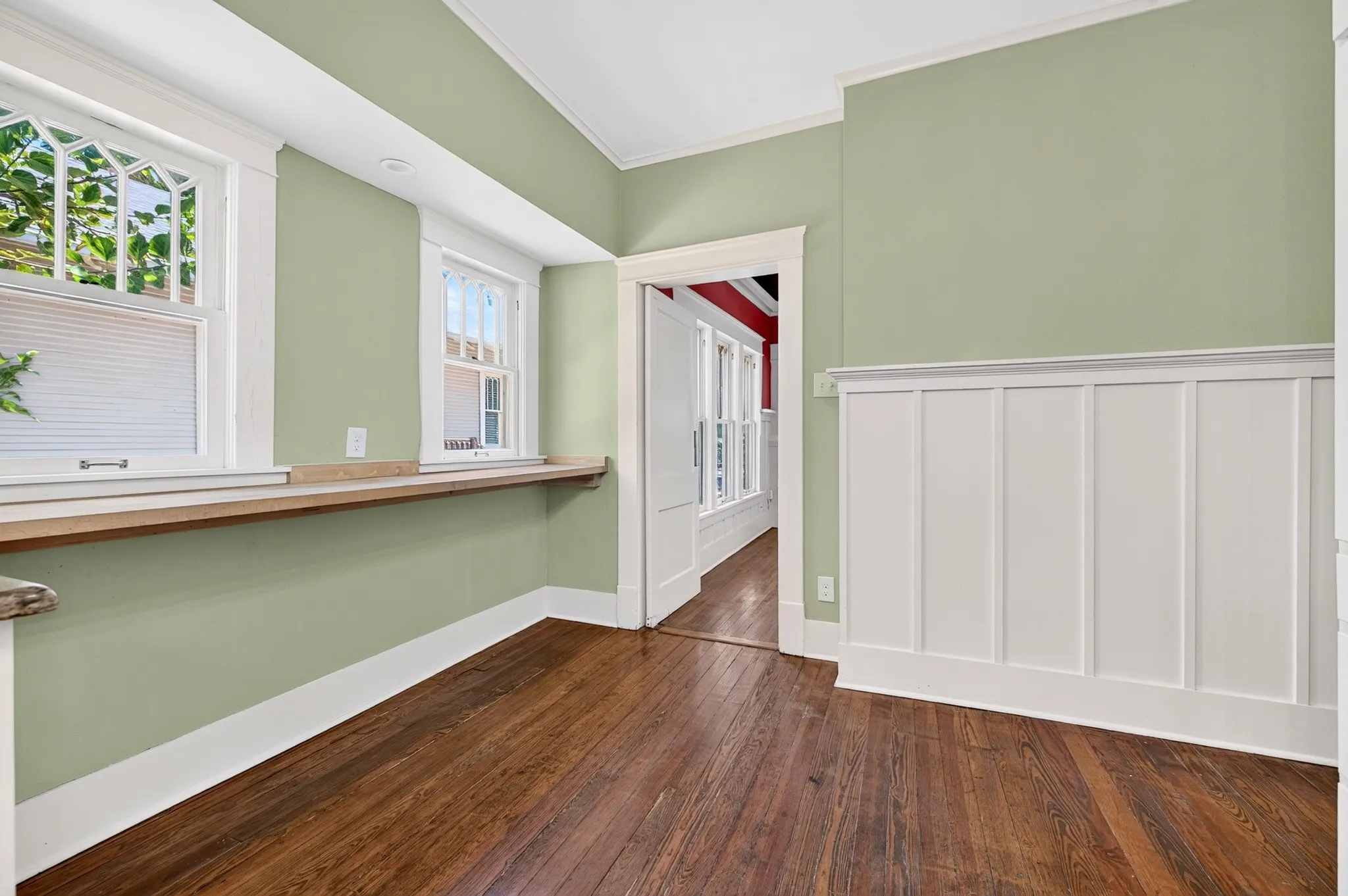 Single Family Residence For Sale in Tarrant County , 2704 College Avenue, Fort Worth, Texas 76110, 3 Bedroom, 2 Bathroom, Garage spaces, 1,600 Sqft, built in 1926, mls#21357445, Real Estate Agent in Fort Worth, Homes For Sale in Tarrant county, Homes For Sale in Fort Worth, Realtor in Fort Worth Texas, Real Estate Brokerage Independent Realty Texas, Luminita Cordes Realtor