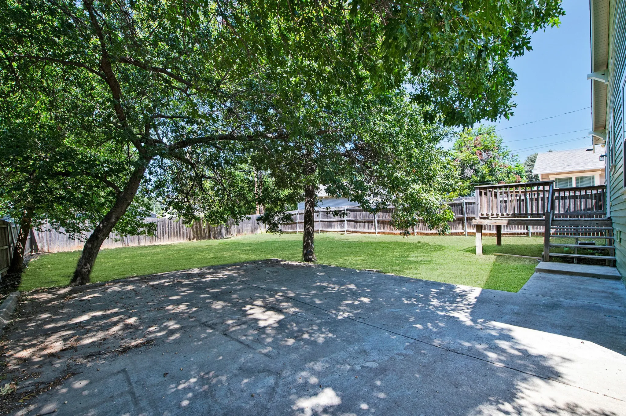 Single Family Residence For Sale in Tarrant County , 2704 College Avenue, Fort Worth, Texas 76110, 3 Bedroom, 2 Bathroom, Garage spaces, 1,600 Sqft, built in 1926, mls#21357445, Real Estate Agent in Fort Worth, Homes For Sale in Tarrant county, Homes For Sale in Fort Worth, Realtor in Fort Worth Texas, Real Estate Brokerage Independent Realty Texas, Luminita Cordes Realtor
