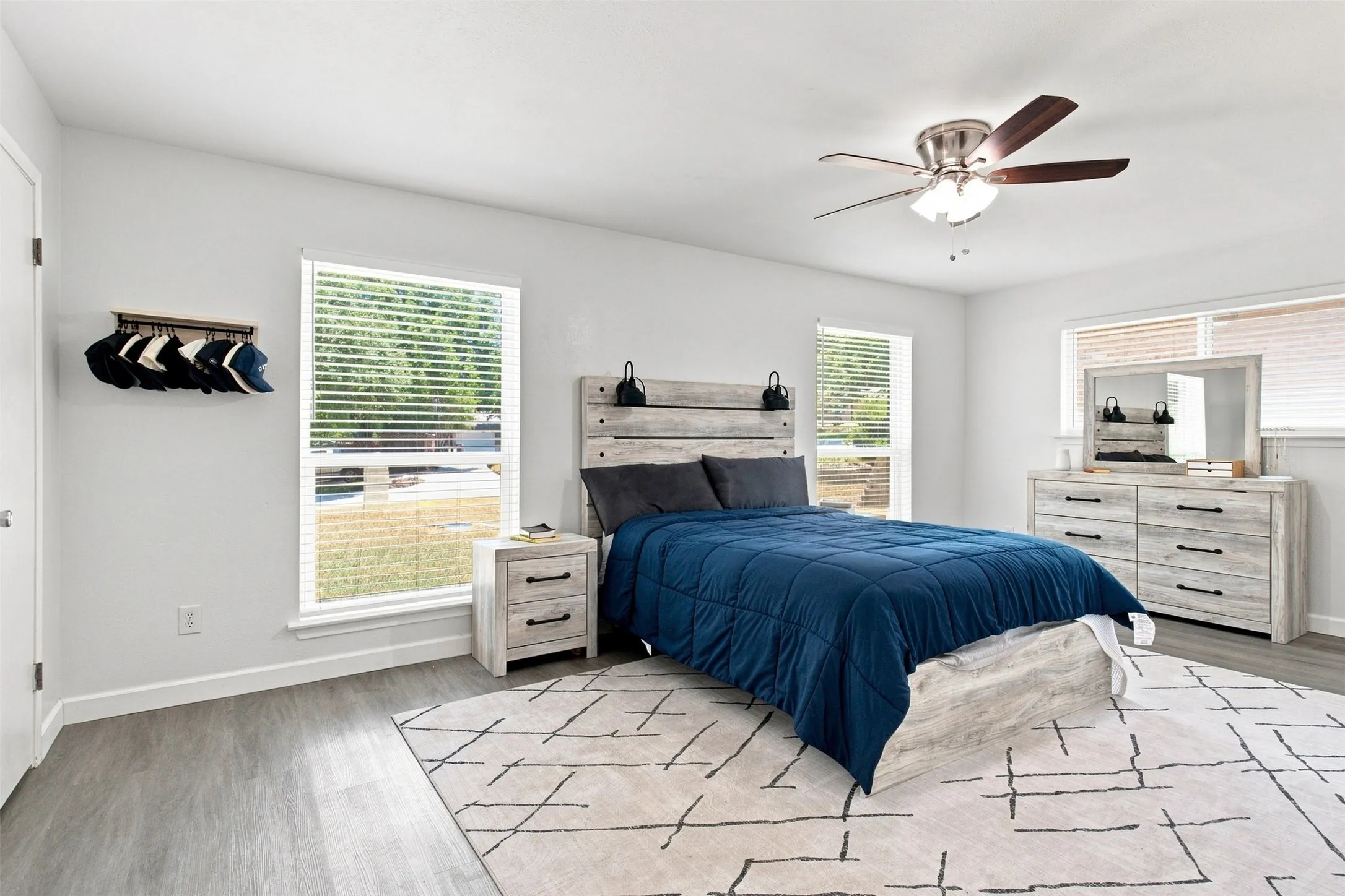 Single Family Residence For Sale in Collin County , 2021 Meadowcreek Drive, Plano, Texas 75074, 3 Bedroom, 2 Bathroom, 2 Garage spaces, 1,706 Sqft, built in 1964, mls#21358785, Real Estate Agent in Plano, Homes For Sale in Collin county, Homes For Sale in Plano, Realtor in Plano Texas, Real Estate Brokerage Independent Realty Texas, Luminita Cordes Realtor