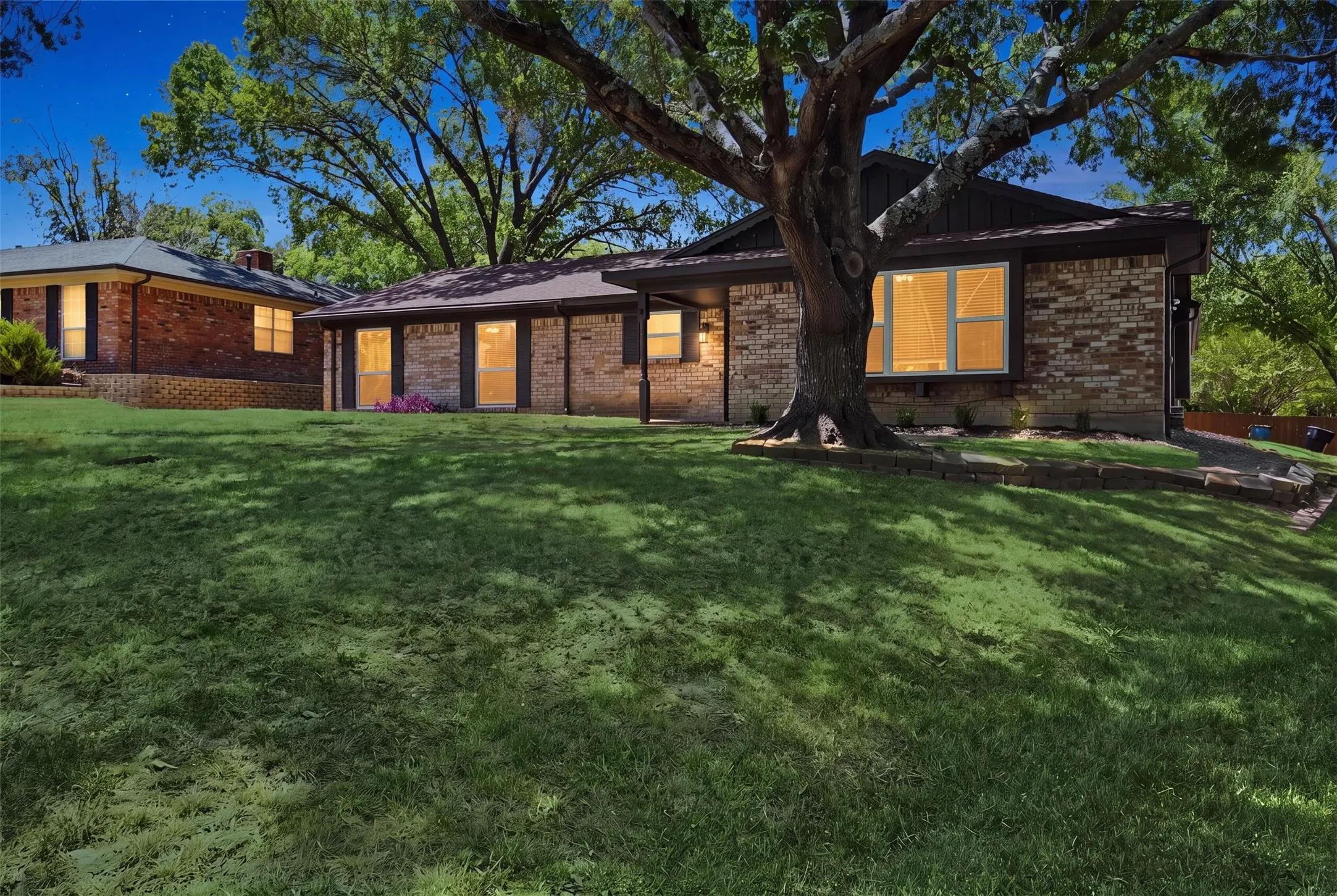 Single Family Residence For Sale in Collin County , 2021 Meadowcreek Drive, Plano, Texas 75074, 3 Bedroom, 2 Bathroom, 2 Garage spaces, 1,706 Sqft, built in 1964, mls#21358785, Real Estate Agent in Plano, Homes For Sale in Collin county, Homes For Sale in Plano, Realtor in Plano Texas, Real Estate Brokerage Independent Realty Texas, Luminita Cordes Realtor