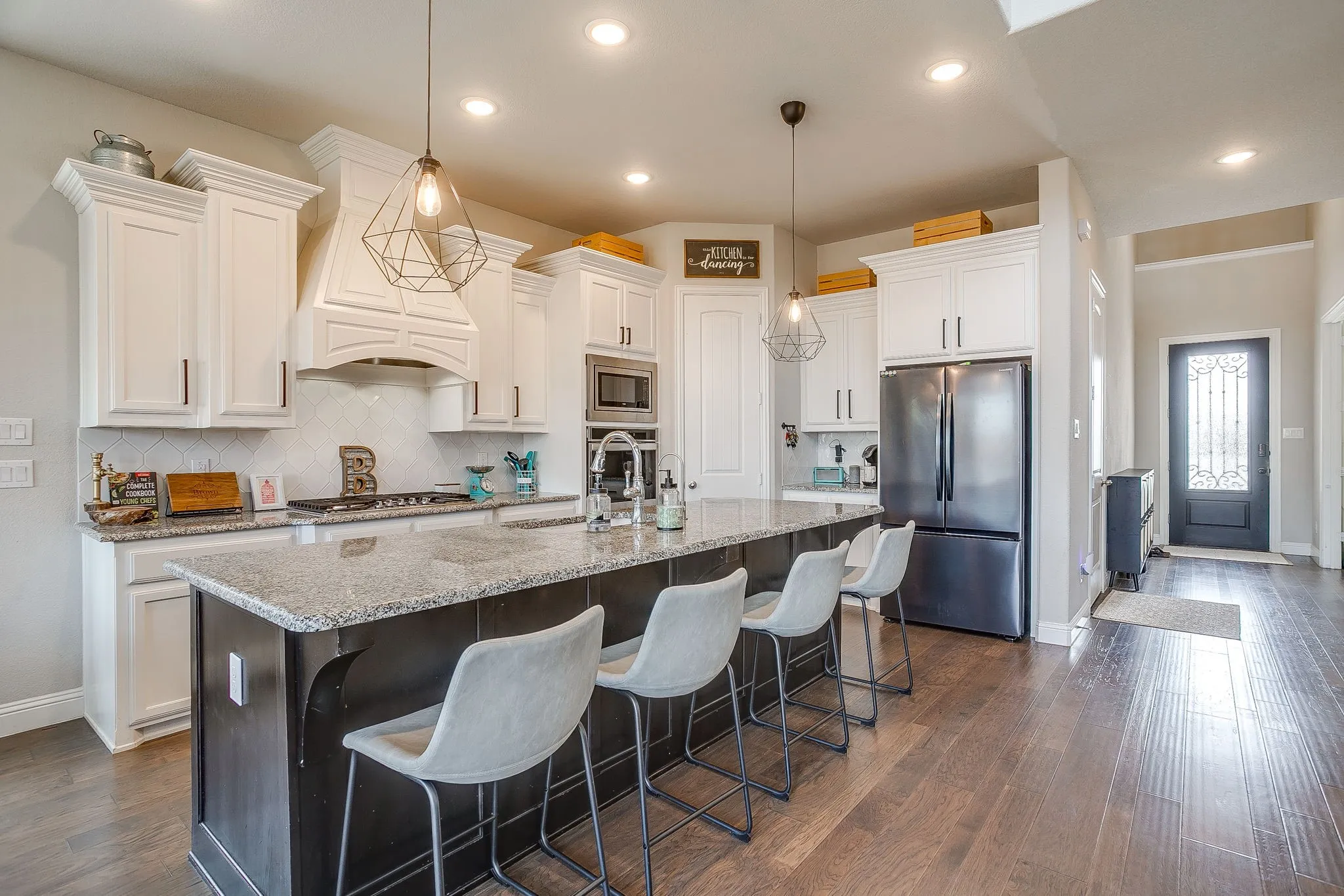 Single Family Residence For Sale in Parker County , 621 Brody Trail, Aledo, Texas 76008, 4 Bedroom, 4 Bathroom, 3 Garage spaces, 3,494 Sqft, built in 2020, mls#21358394, Real Estate Agent in Aledo, Homes For Sale in Parker county, Homes For Sale in Aledo, Realtor in Aledo Texas, Real Estate Brokerage Independent Realty Texas, Luminita Cordes Realtor