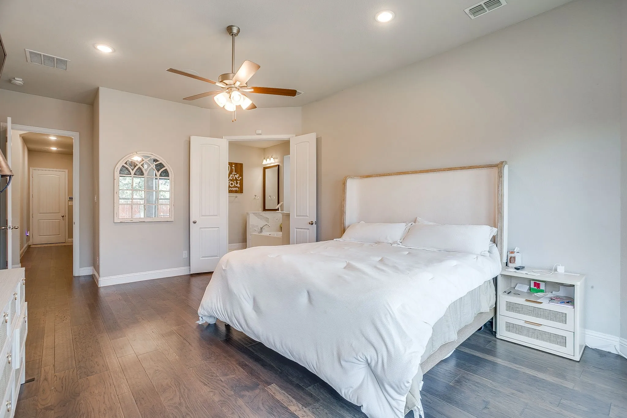 Single Family Residence For Sale in Parker County , 621 Brody Trail, Aledo, Texas 76008, 4 Bedroom, 4 Bathroom, 3 Garage spaces, 3,494 Sqft, built in 2020, mls#21358394, Real Estate Agent in Aledo, Homes For Sale in Parker county, Homes For Sale in Aledo, Realtor in Aledo Texas, Real Estate Brokerage Independent Realty Texas, Luminita Cordes Realtor